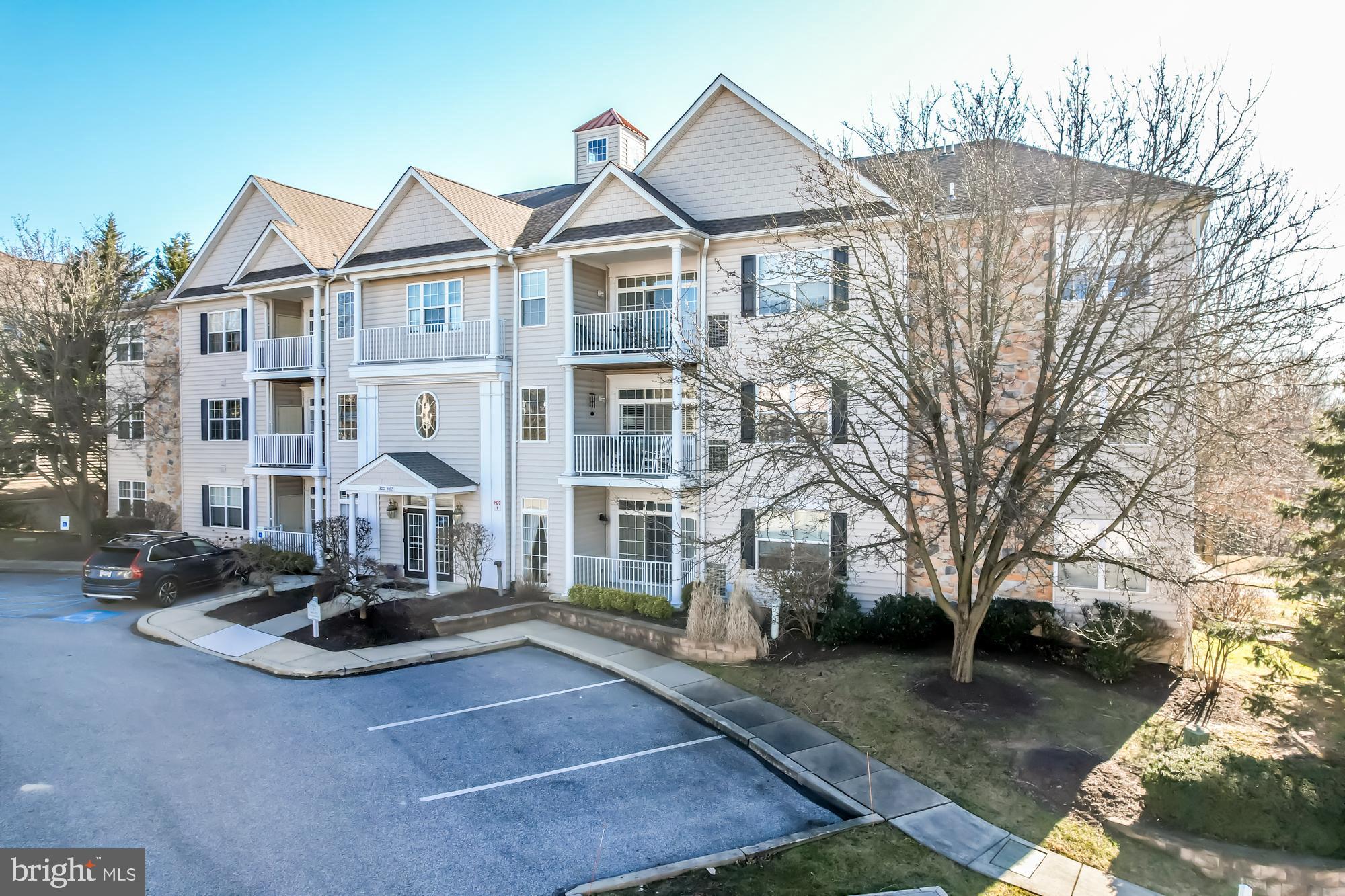 VICTORIA GARDENS - Residential