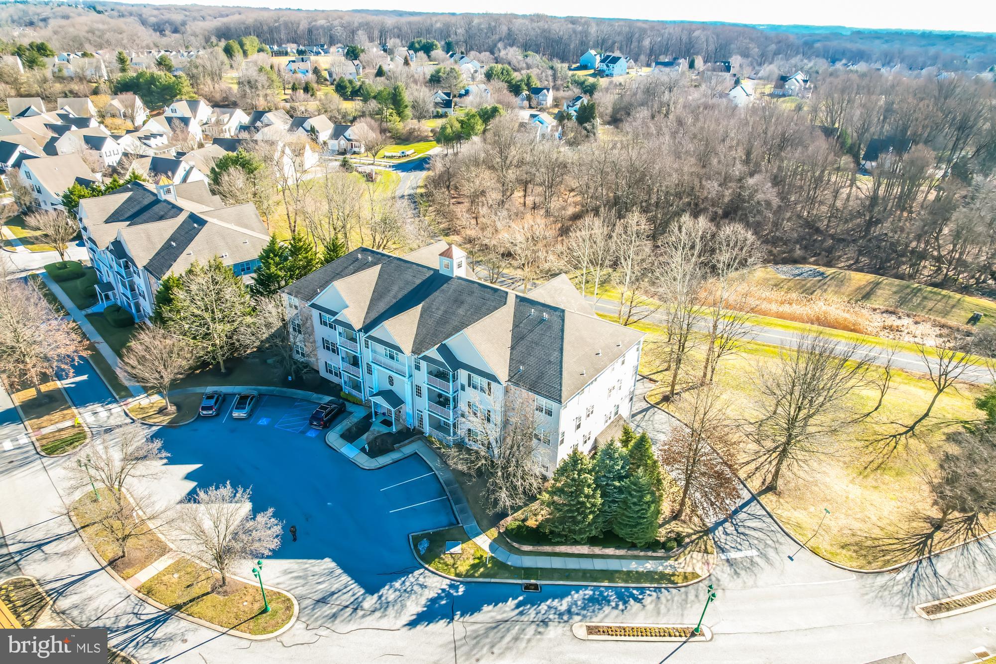 VICTORIA GARDENS - Residential