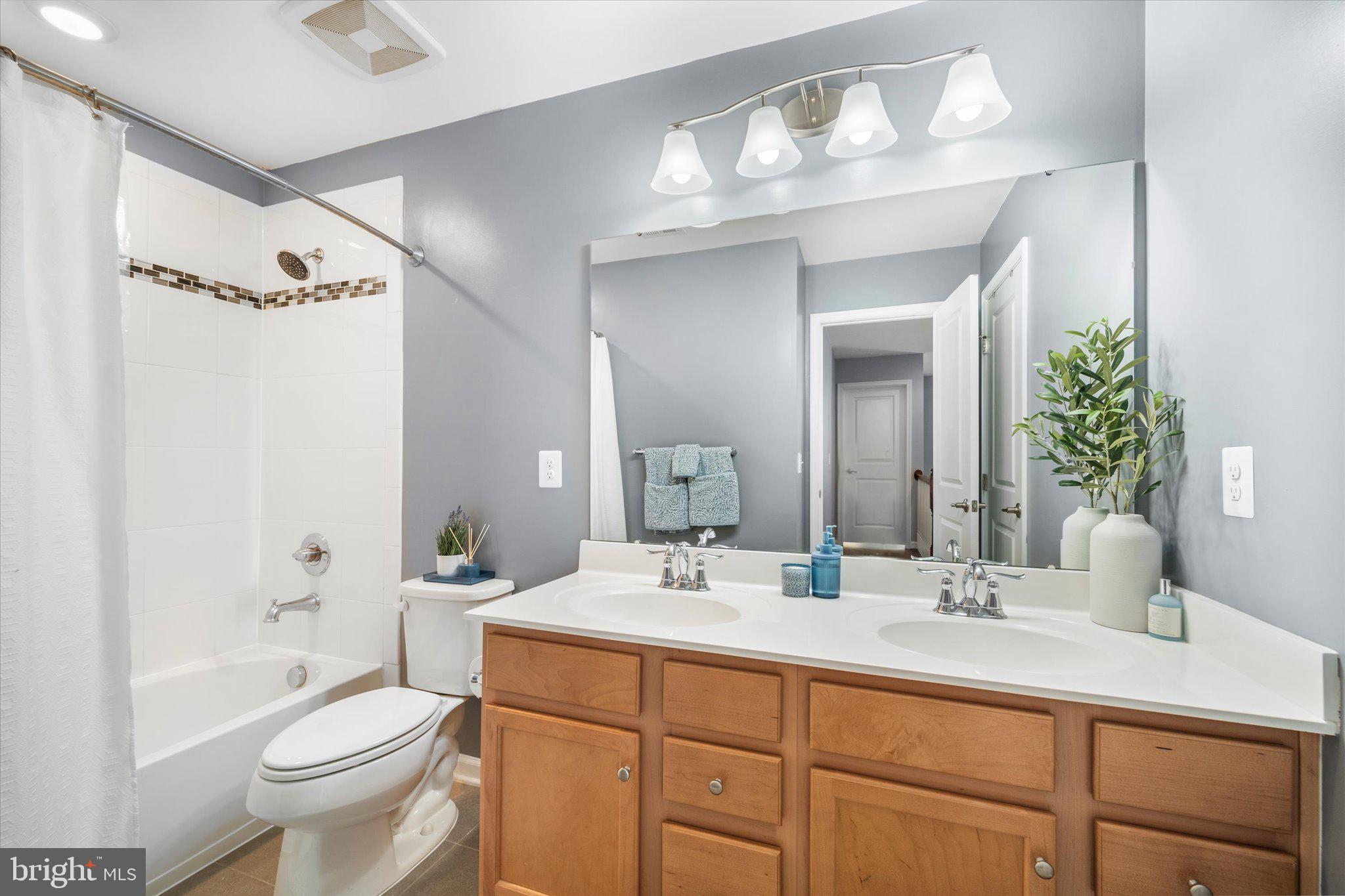 BROOKSIDE - Residential