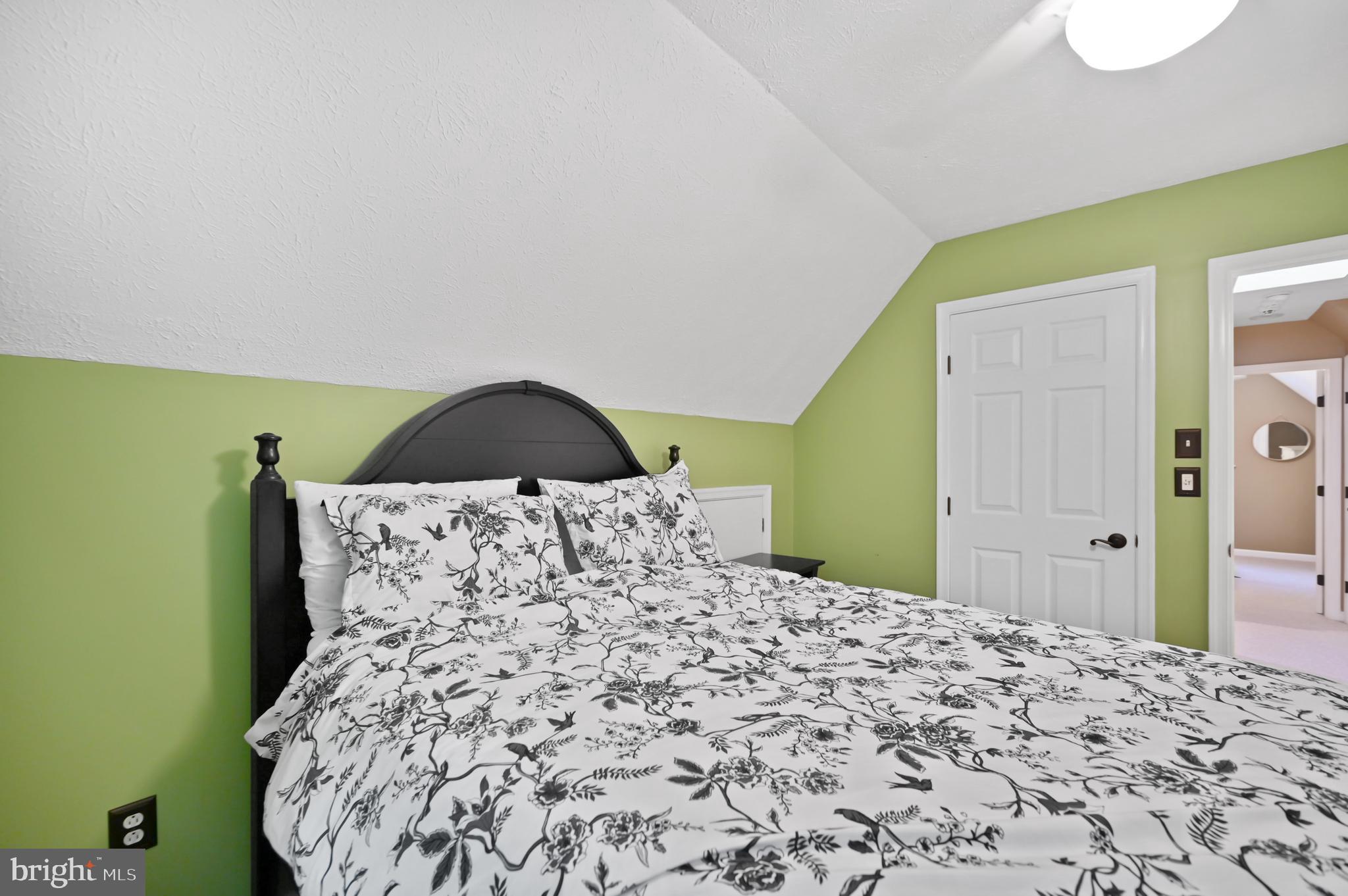 NONE AVAIBLE - Residential