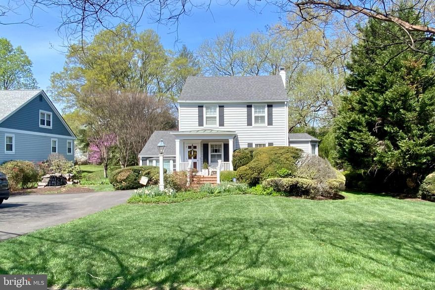 Charming 1940s home on a premium half-acre level lot just two blocks from Town of Vienna and Westwood Country Club.  Moments from Tysons.  Located in the Vienna Elementary, Thoreau Middle, and Madison High School Districts.  Value is in the land.