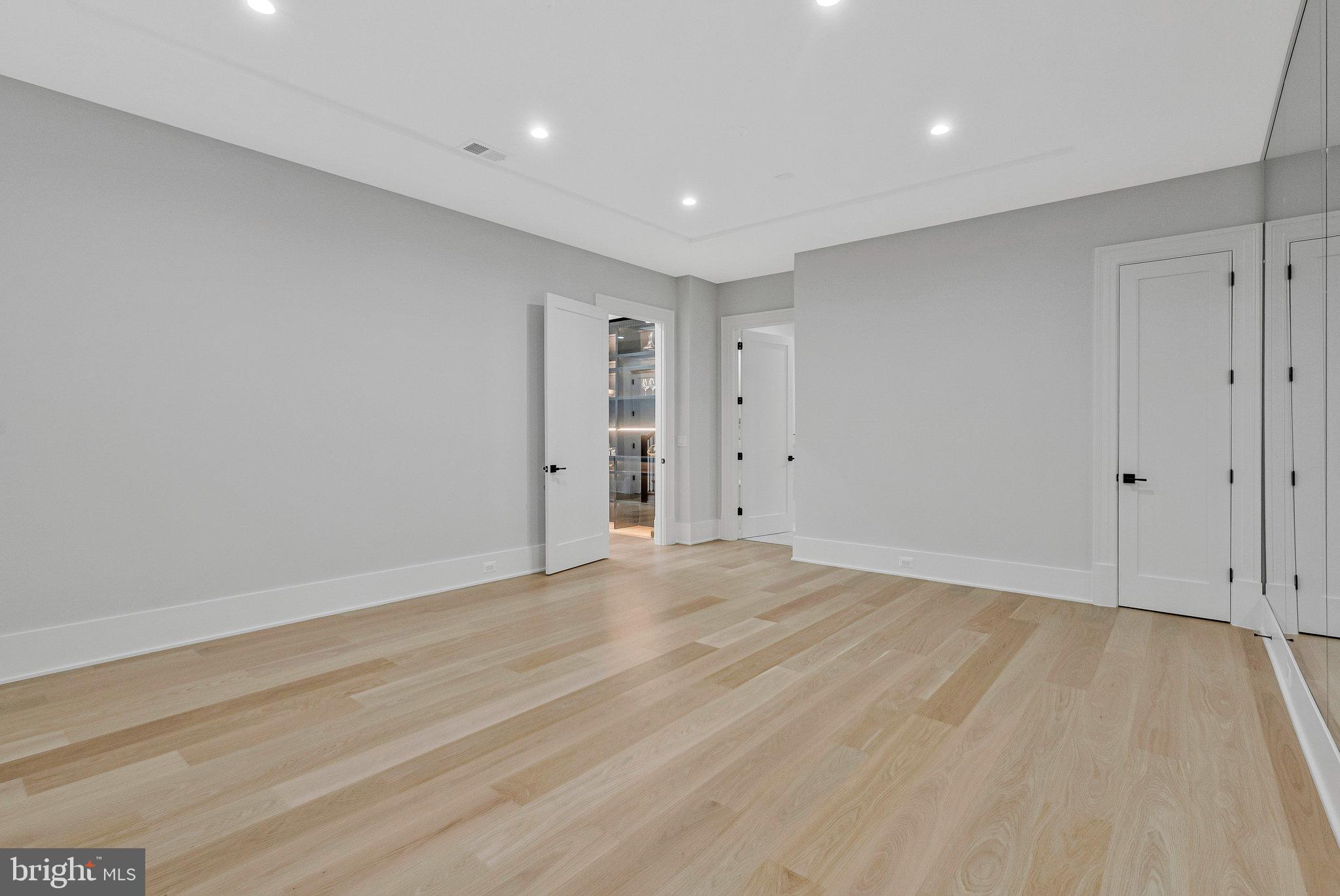 SULLY ESTATES - Residential