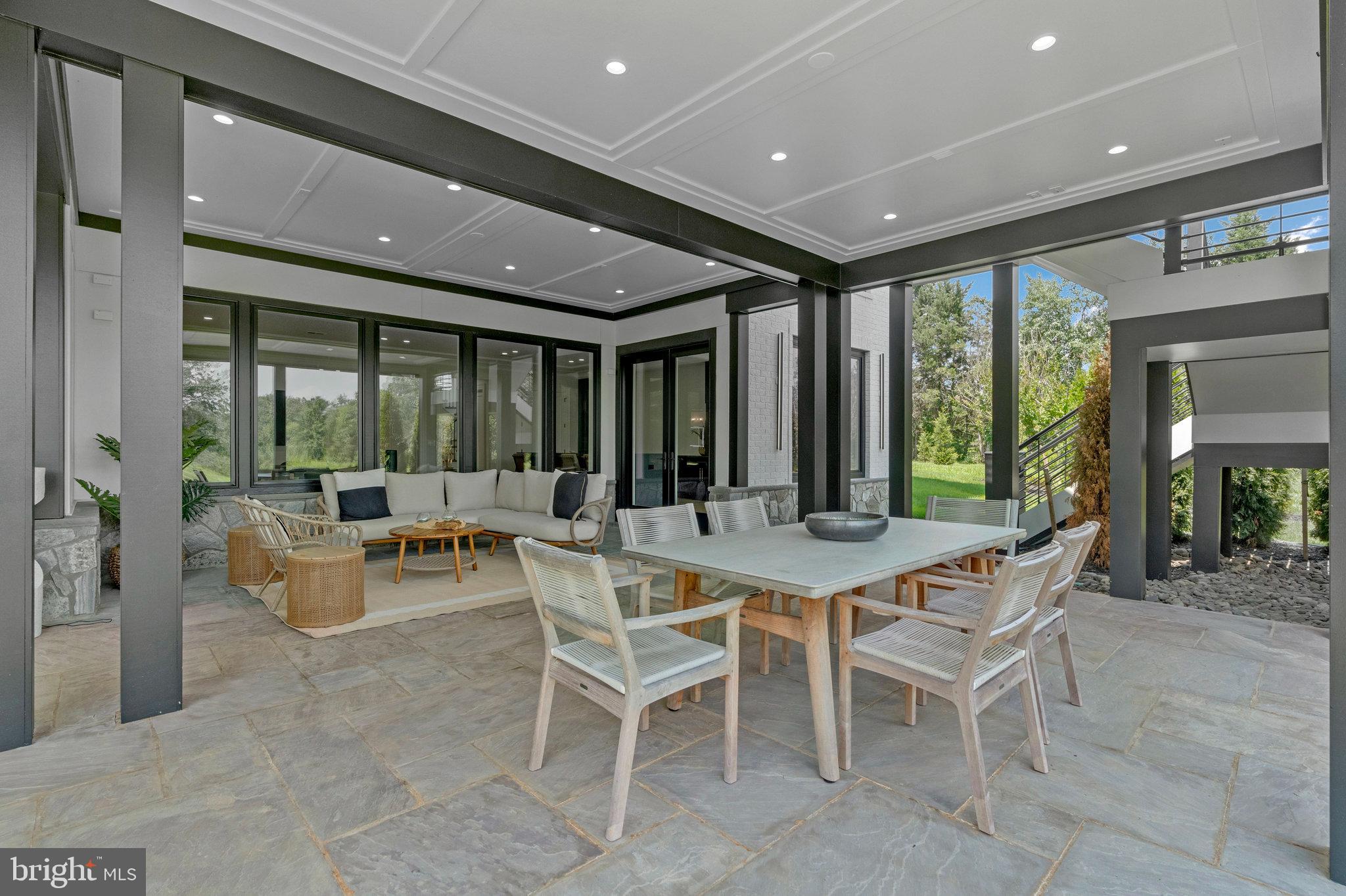 SULLY ESTATES - Residential