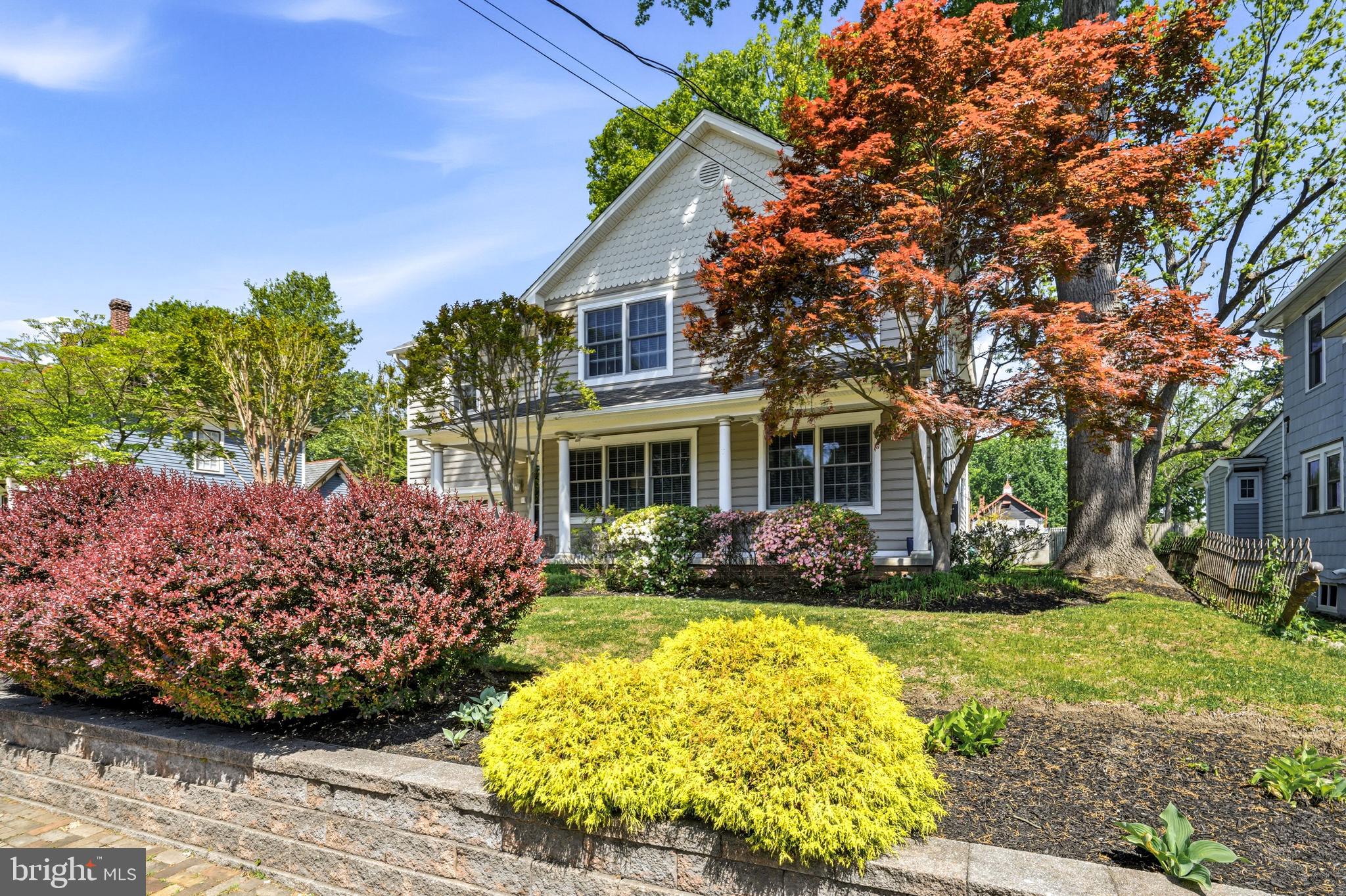 209 LINCOLN AVENUE