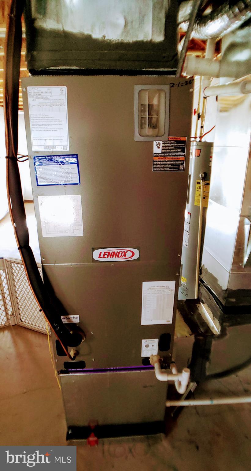 LAKE HOLIDAY ESTATES - Residential