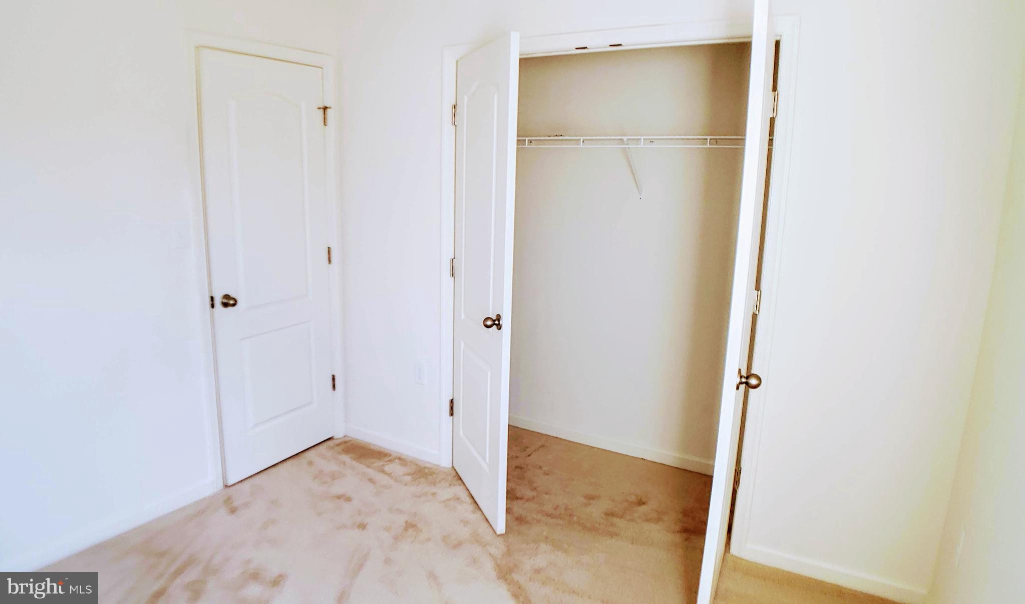 LAKE HOLIDAY ESTATES - Residential