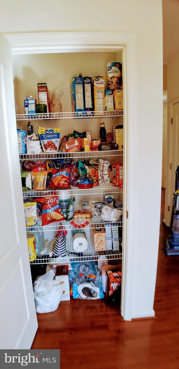 LAKE HOLIDAY ESTATES - Residential