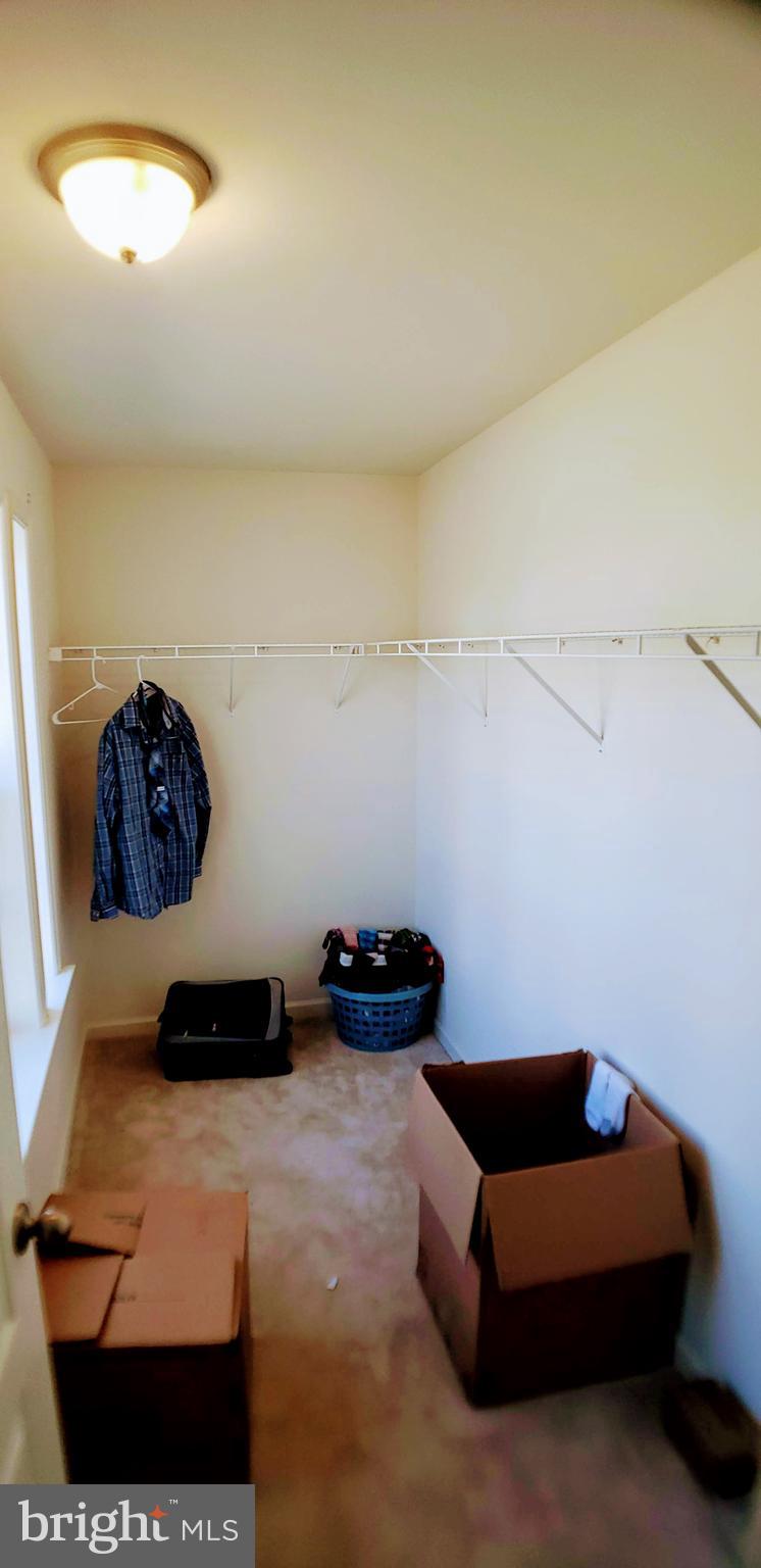 LAKE HOLIDAY ESTATES - Residential