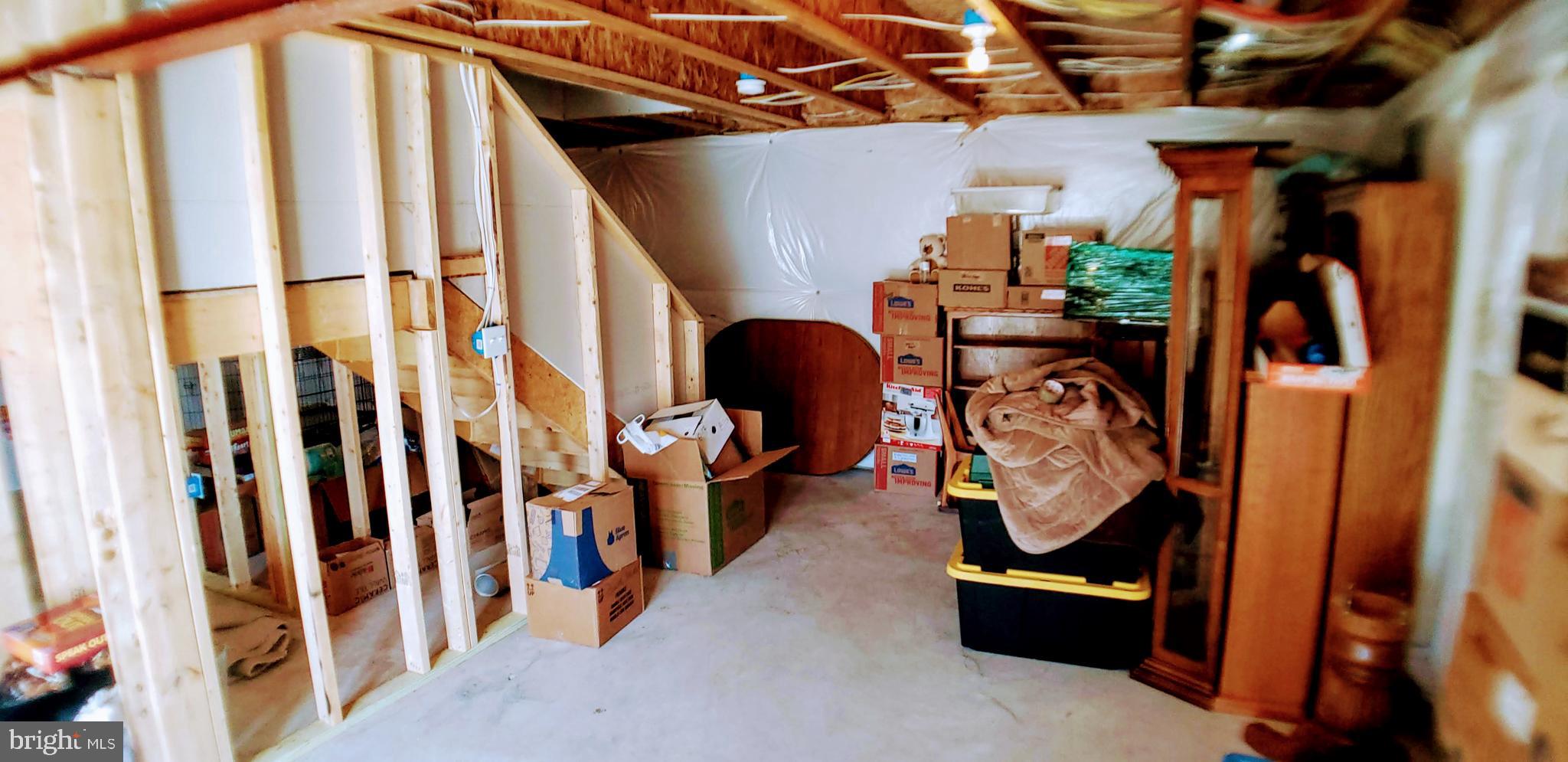 LAKE HOLIDAY ESTATES - Residential