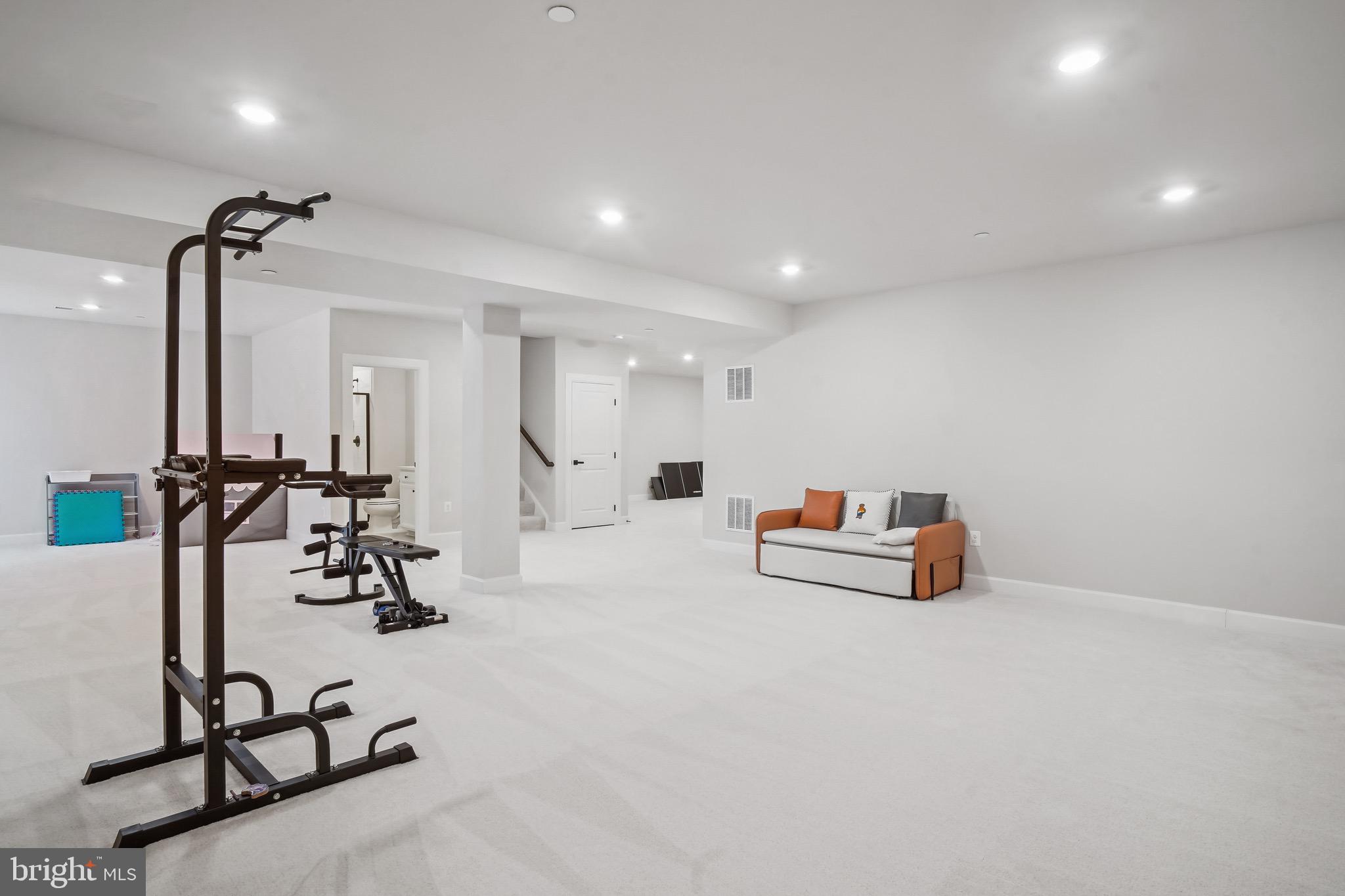 MAPLE LAWN SOUTH - Residential