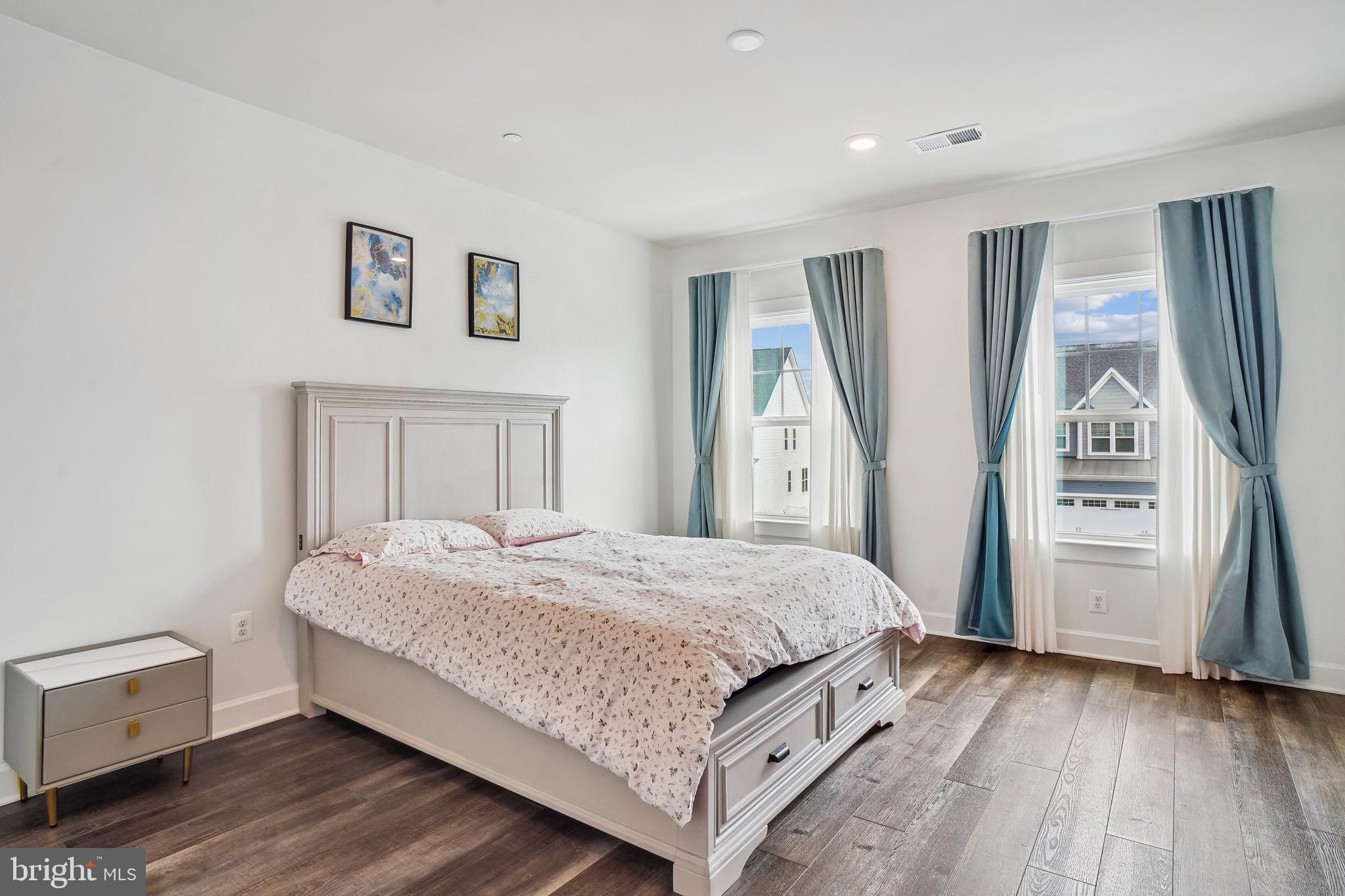 MAPLE LAWN SOUTH - Residential