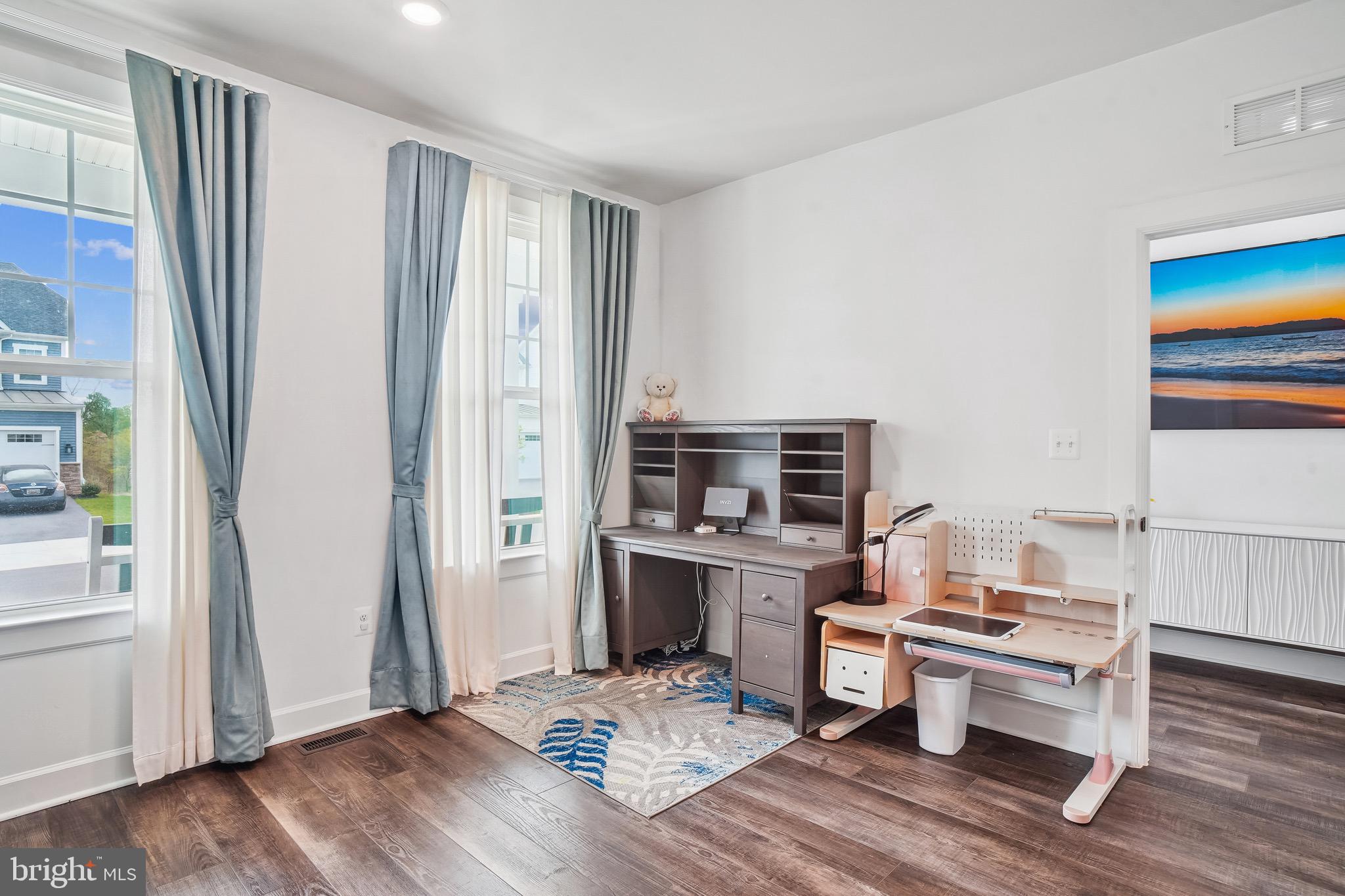 MAPLE LAWN SOUTH - Residential