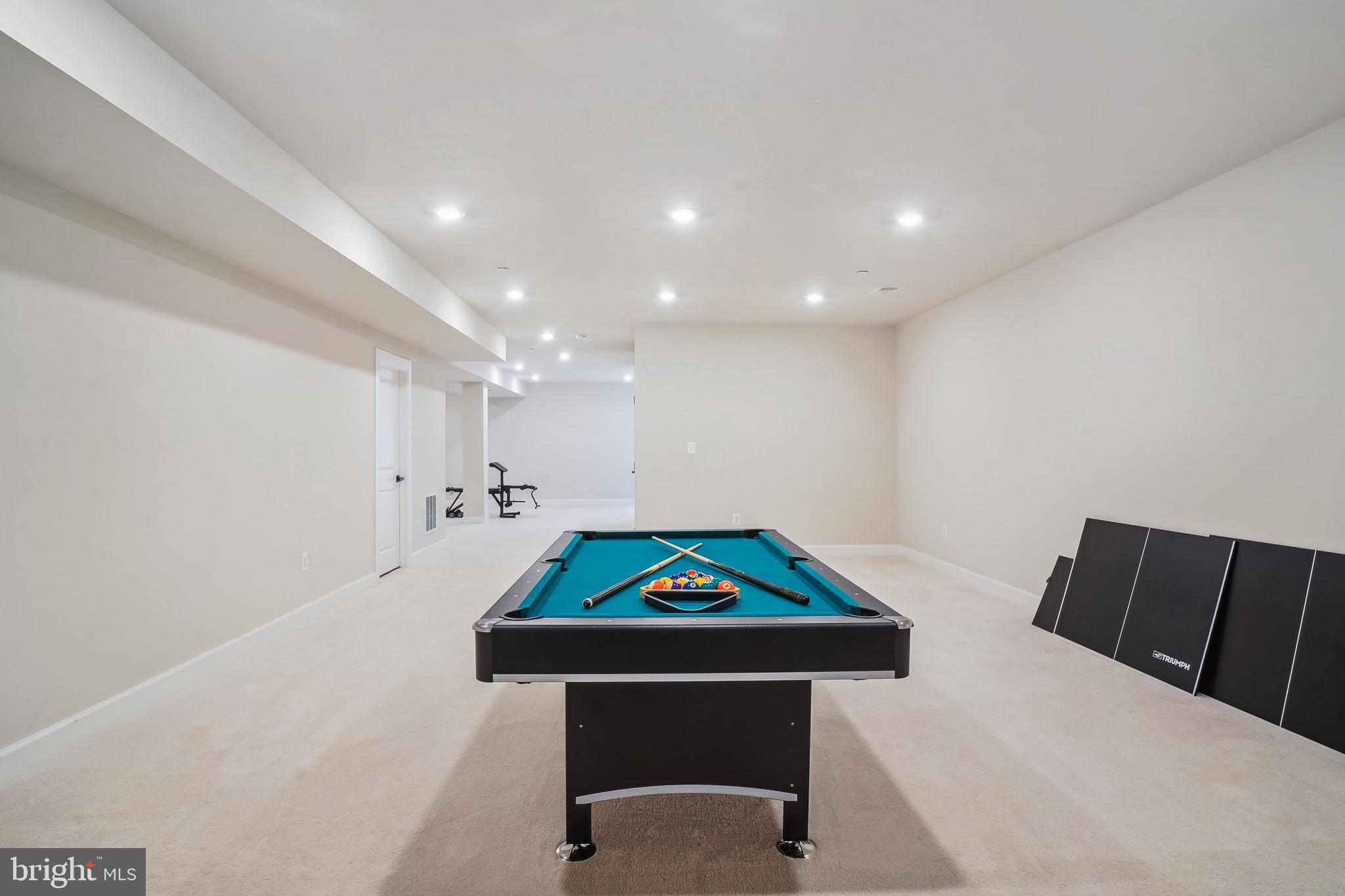 MAPLE LAWN SOUTH - Residential