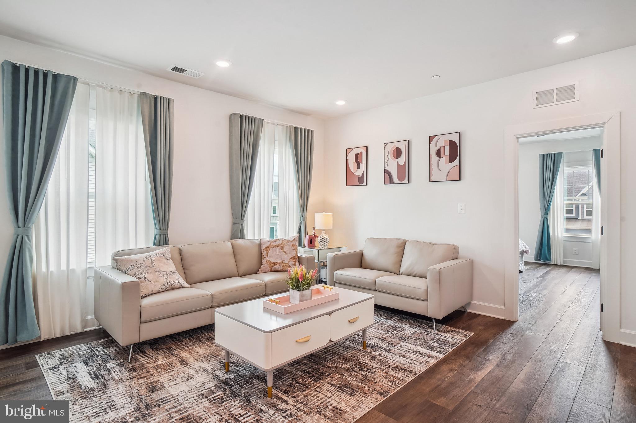 MAPLE LAWN SOUTH - Residential