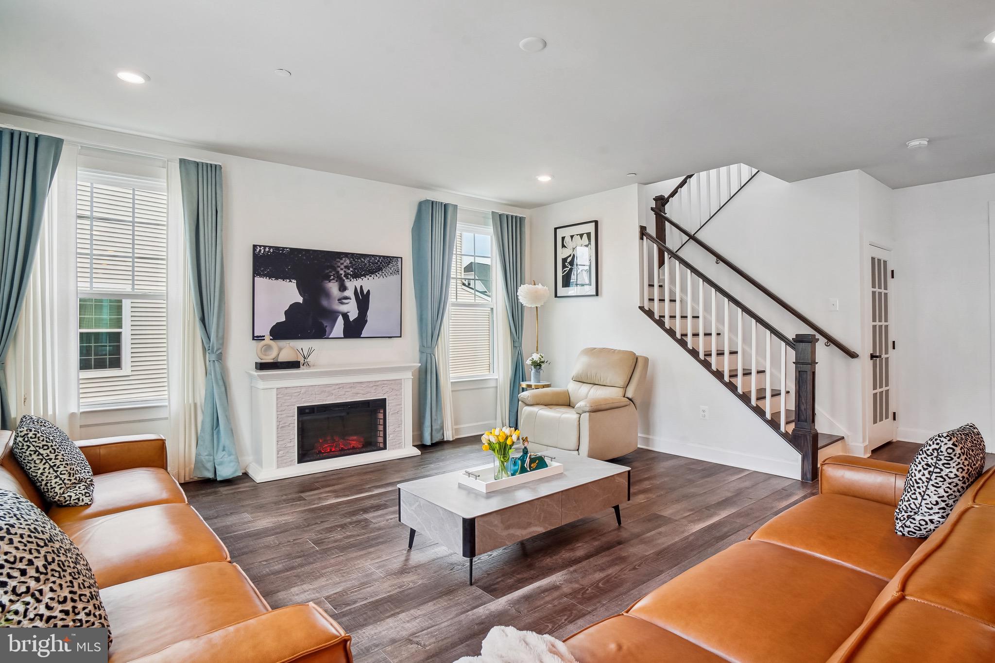 MAPLE LAWN SOUTH - Residential