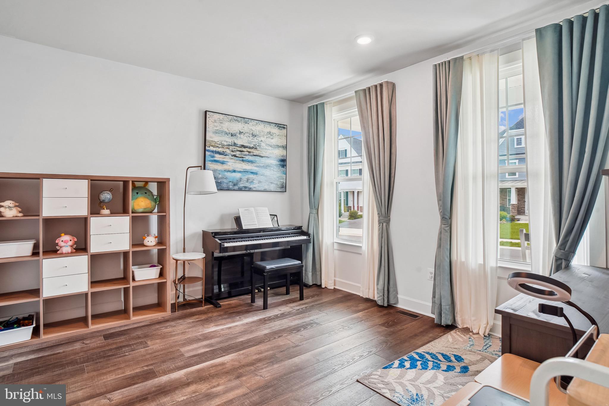 MAPLE LAWN SOUTH - Residential