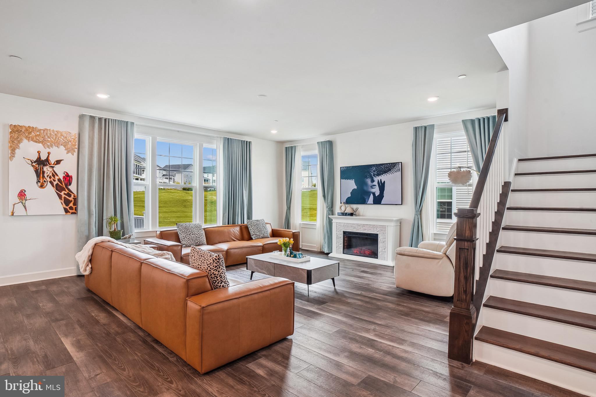 MAPLE LAWN SOUTH - Residential