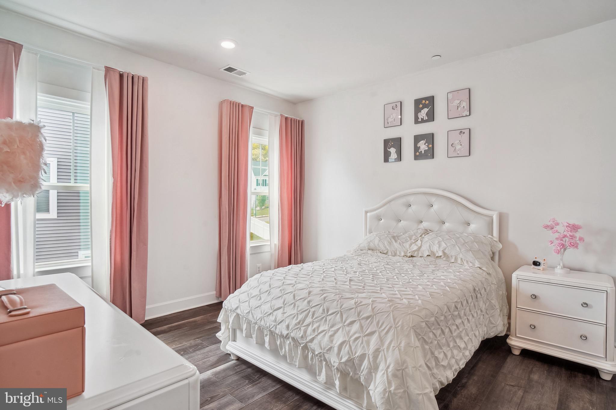 MAPLE LAWN SOUTH - Residential