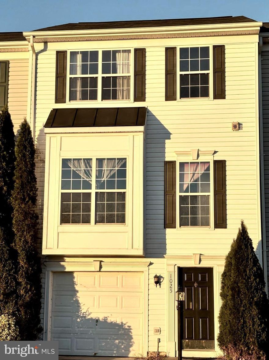 OPPORTUNITY TIME!!!!  Seller retiring and am getting out of the rental business. So I will outline the deal for you. At our price, seller will credit $5000 towards buyers closing costs PLUS will credit an additional $5000 for new carpeting. The last tenant ruined the new carpet I had installed for them. We are tearing it up this weekend, so buyer can choose their new carpet for the date of closing. The list price is a greatly discounted price compared to previous sales. So low price, and $10,000 in credits to the purchaser!! GREAT DEAL!! One seller, (listing agent) is a licensed real estate agent in Virginia. Sellers are:

George Matthew Glakas
Glenn G. Glakas
Deborah E. Glakas

Andrew Barnette is no longer on title

Call listing agent with any questions, comments, or concerns. We expect this to go quickly. Some additional pictures will be uploaded soon.