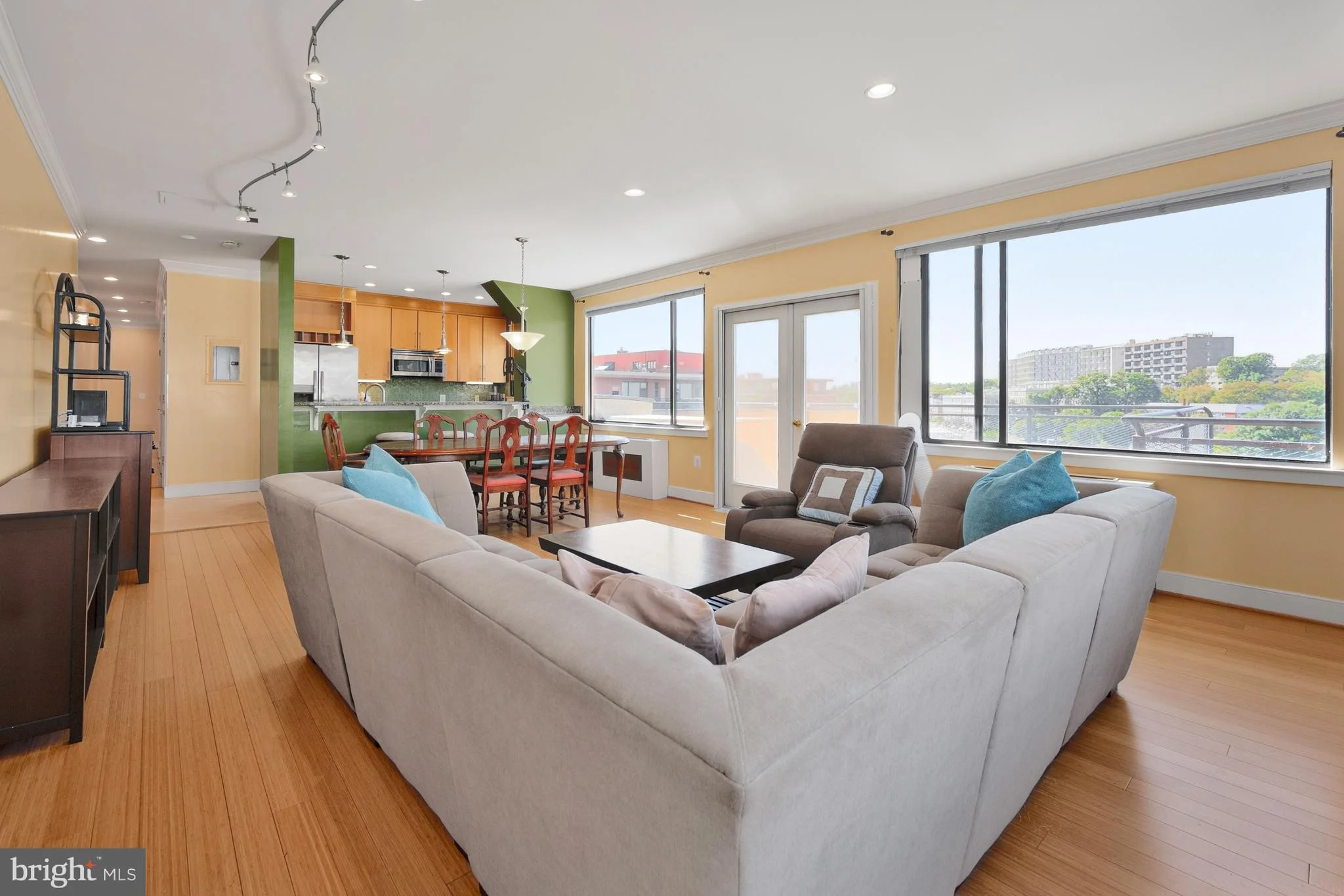 1121 Arlington Boulevard Unit 1011