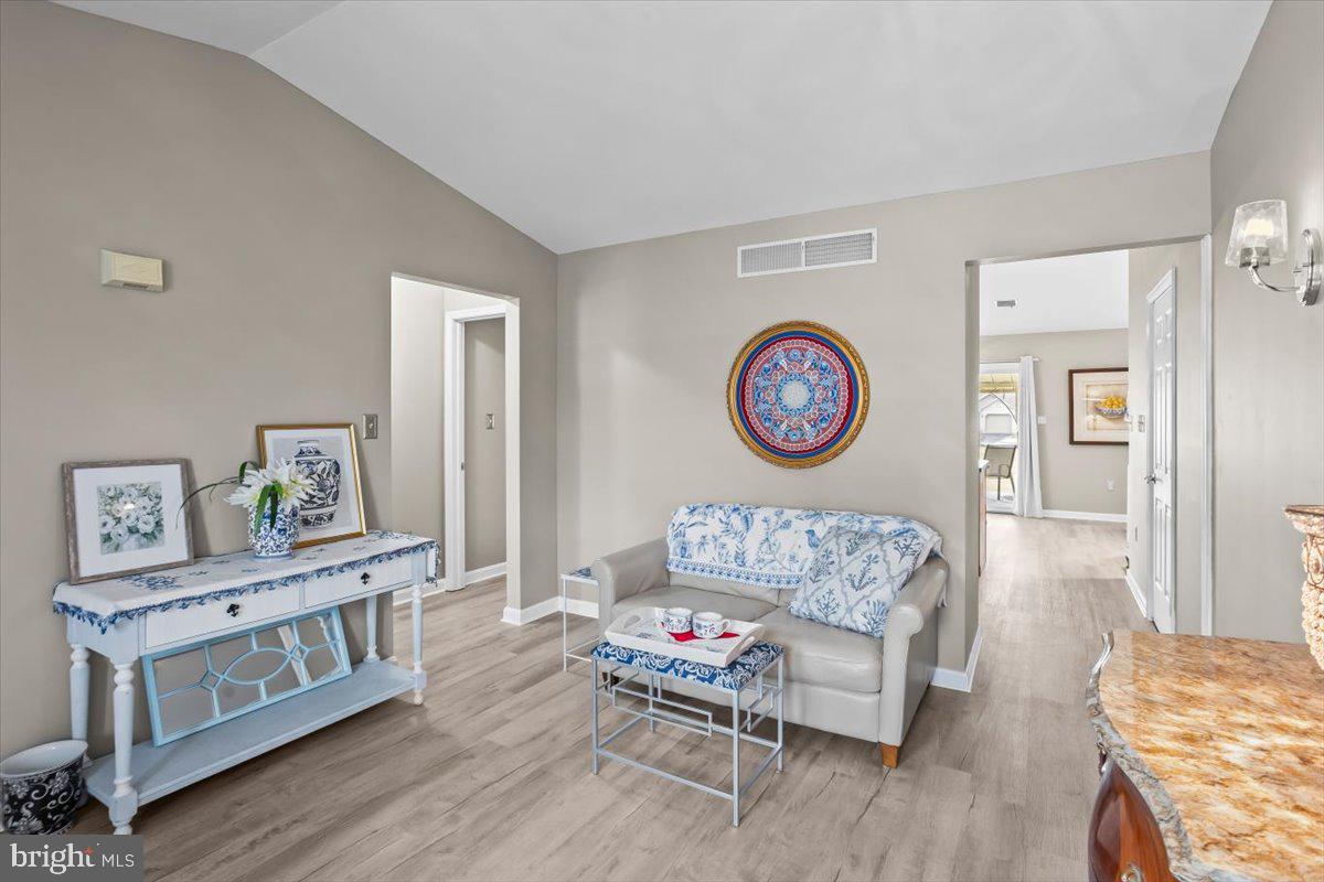 HARMONY HALL COURT - Residential