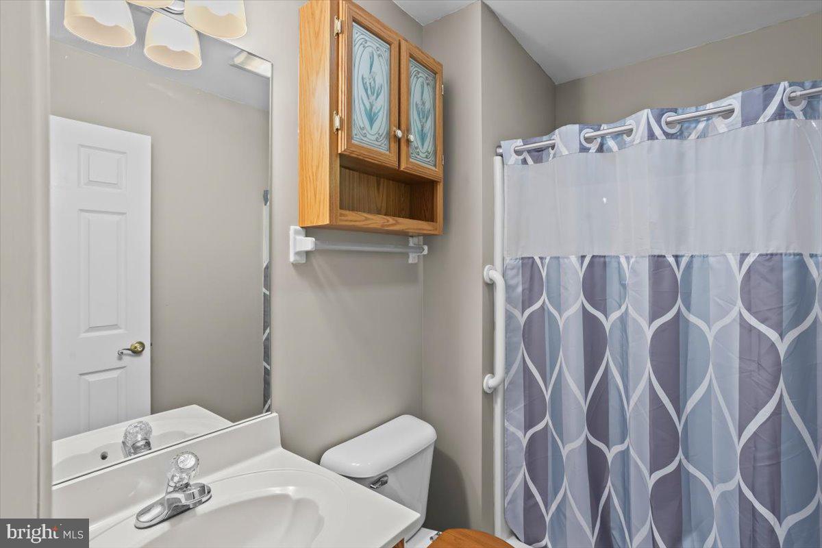 HARMONY HALL COURT - Residential