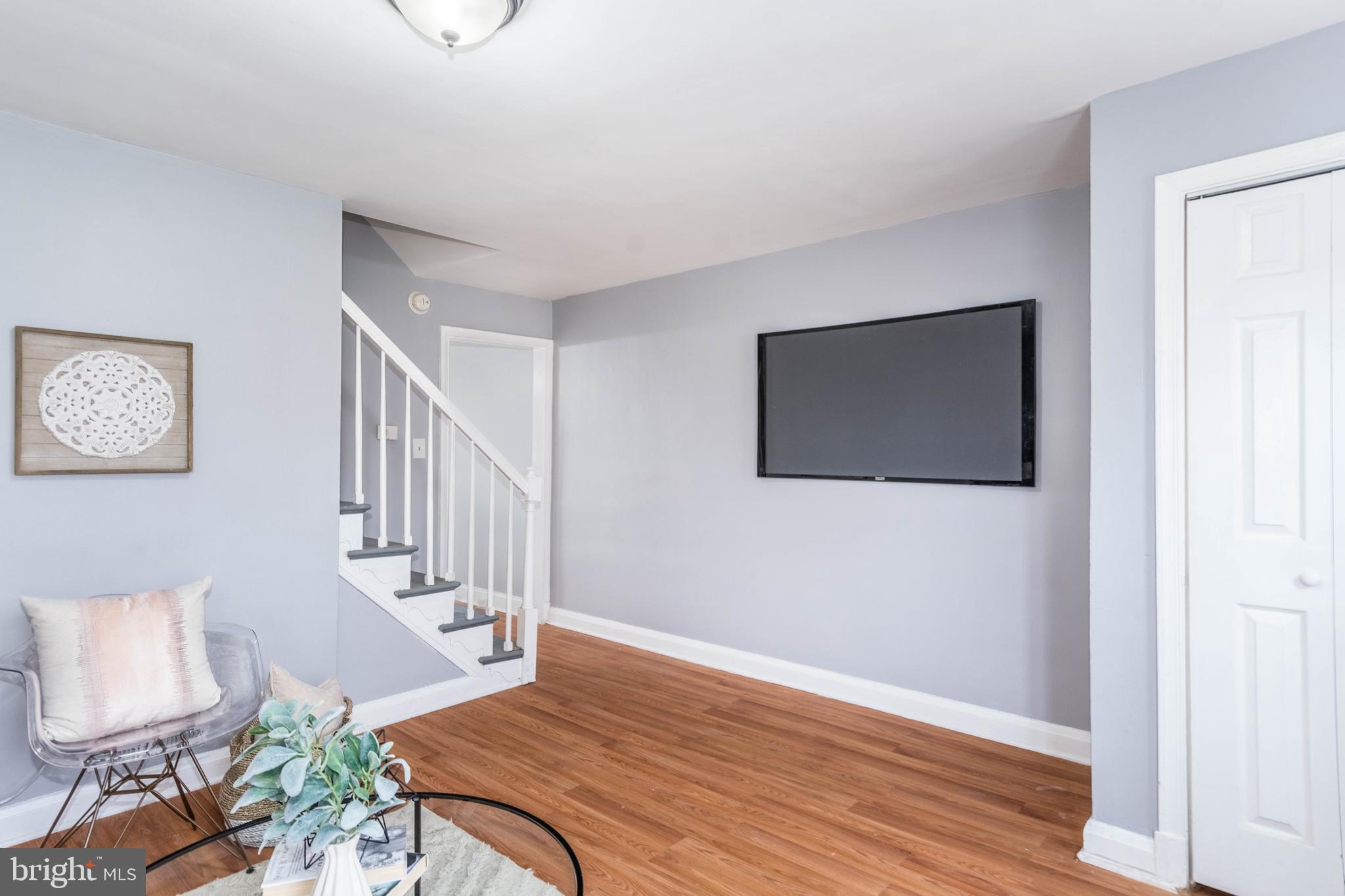 YALE HEIGHTS - Residential