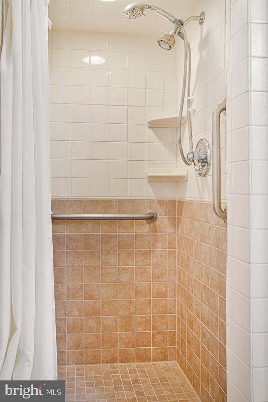 WILTON ACRES - Residential