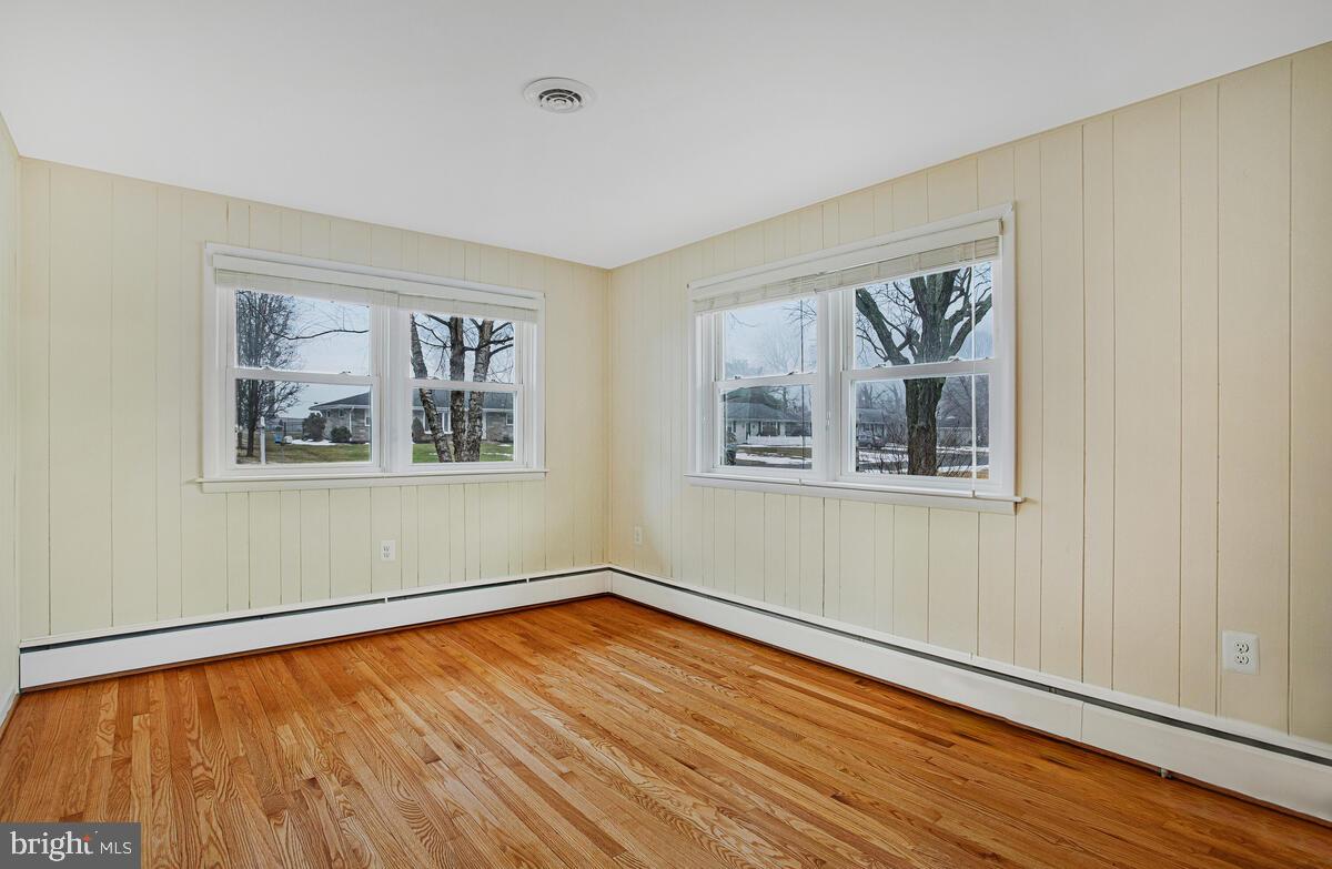 WILTON ACRES - Residential