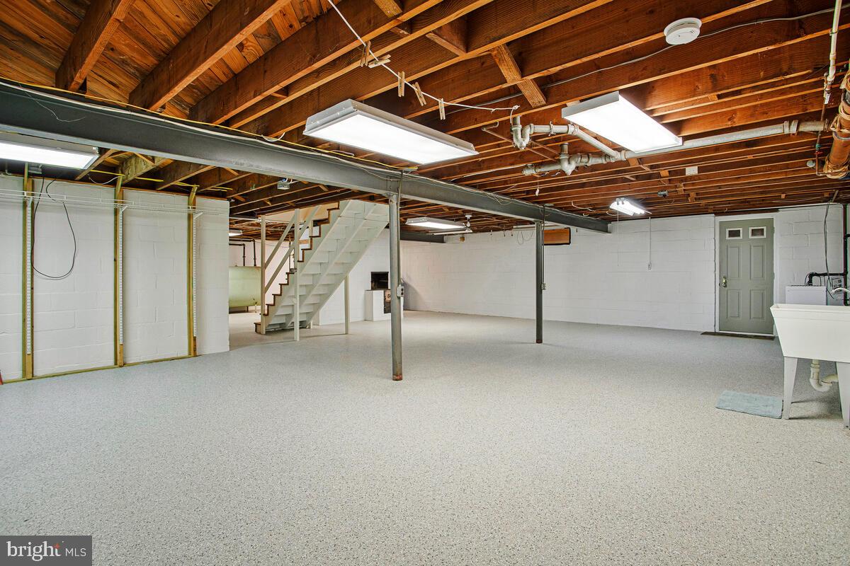 WILTON ACRES - Residential