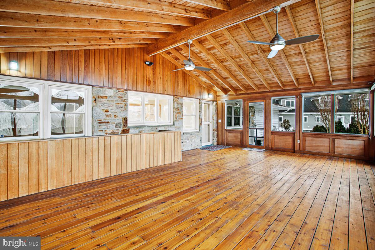 WILTON ACRES - Residential