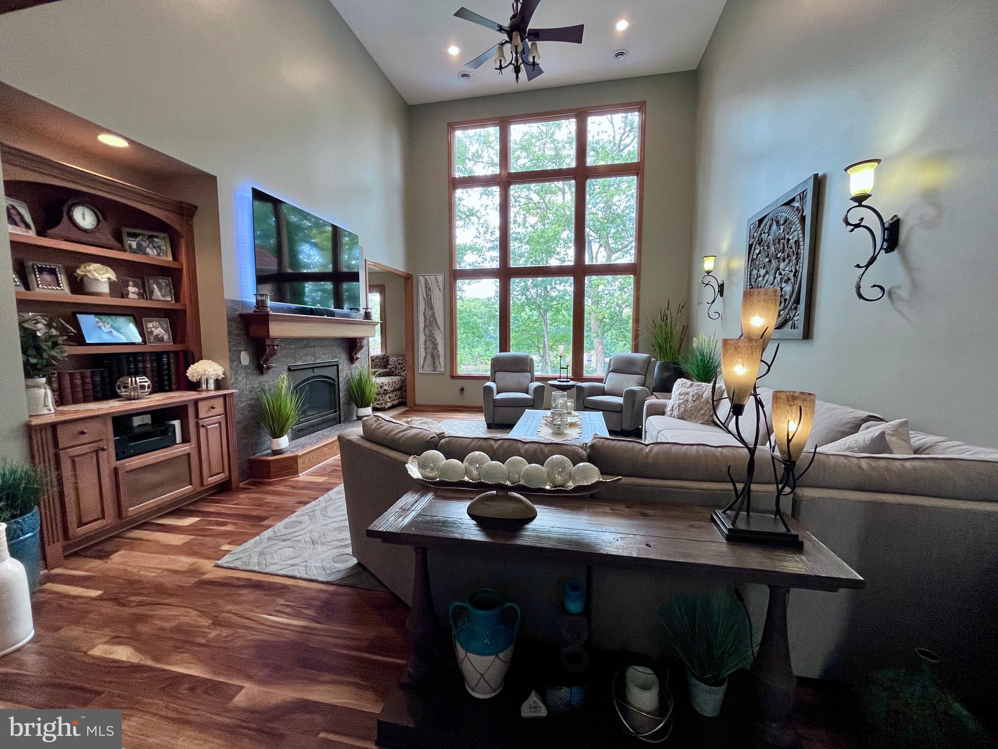 LAKEWOOD - Residential