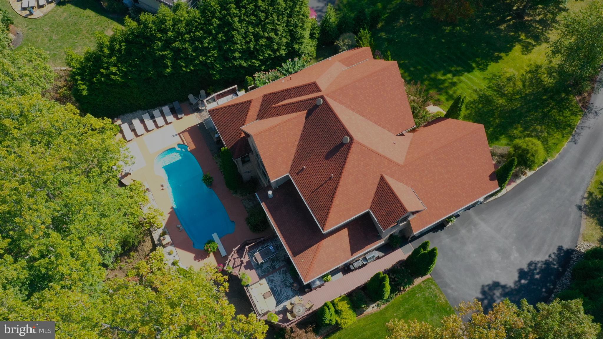 LAKEWOOD - Residential