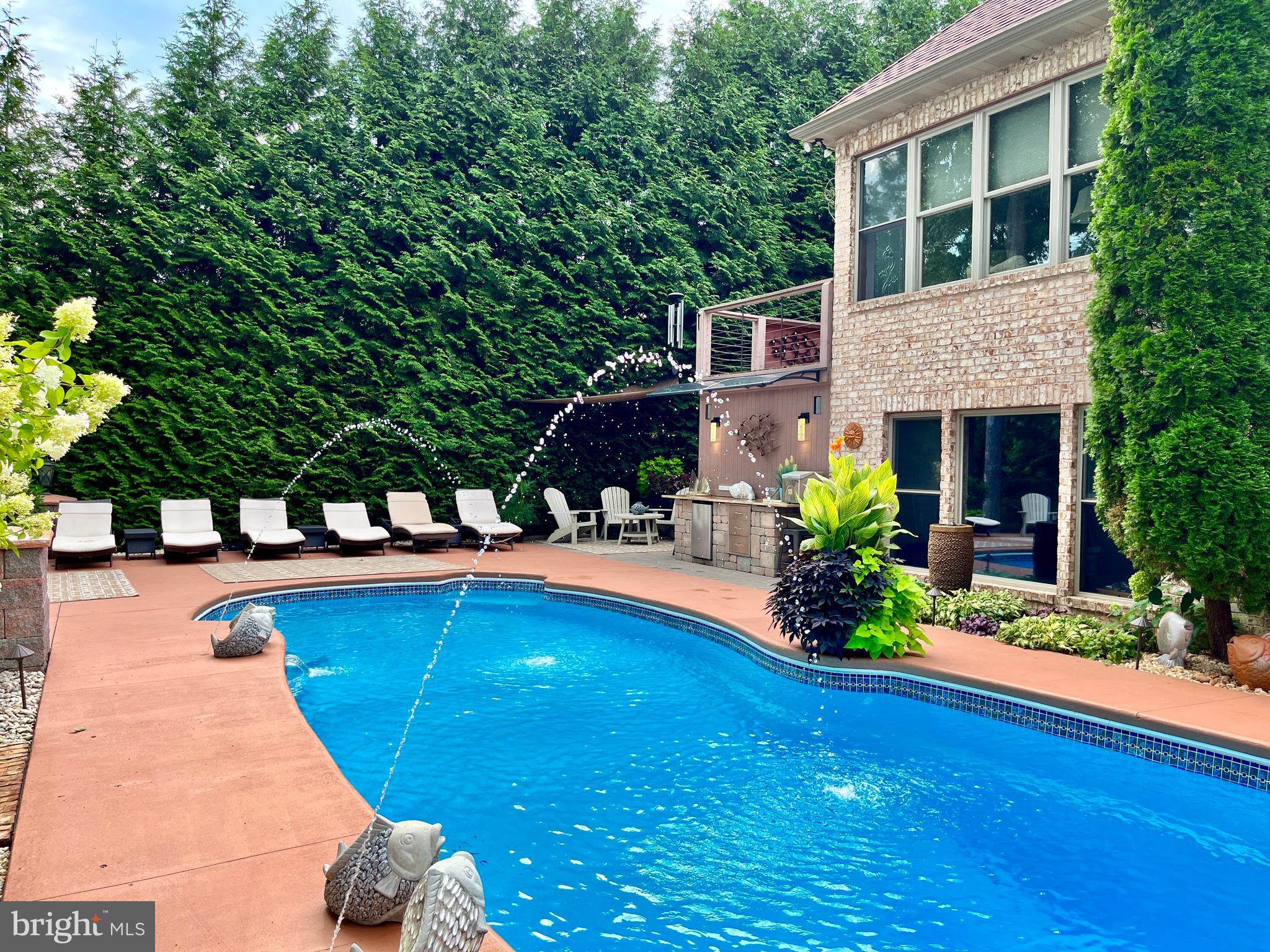 LAKEWOOD - Residential