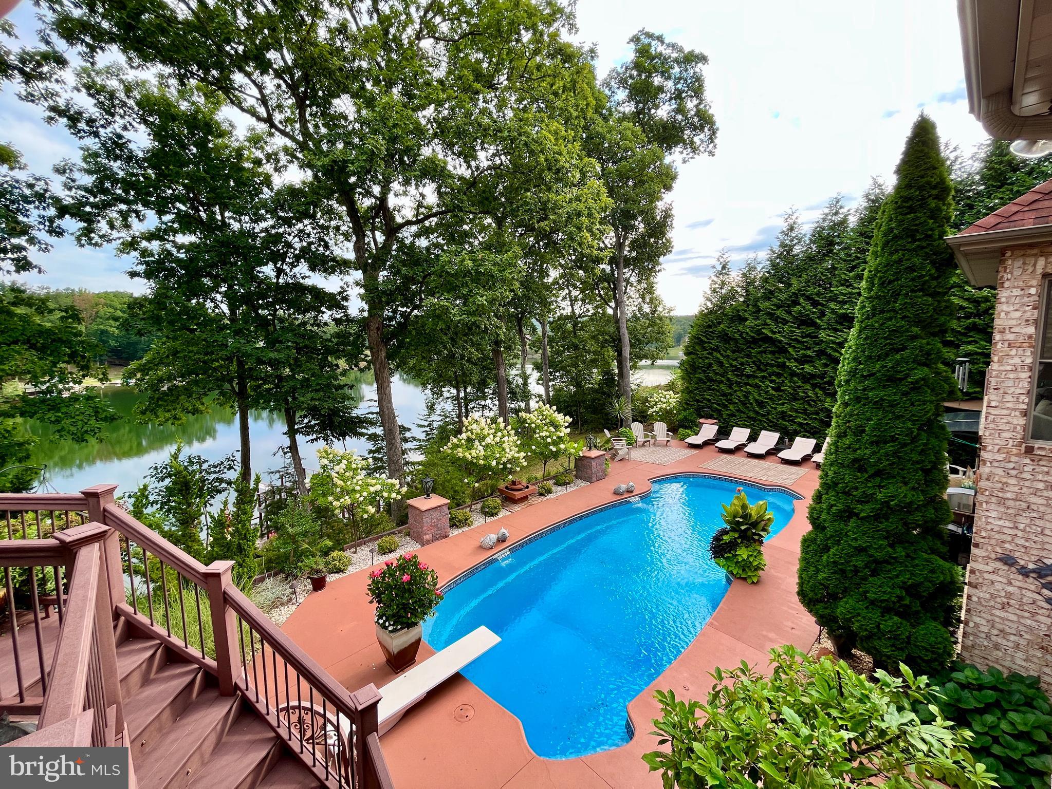 LAKEWOOD - Residential