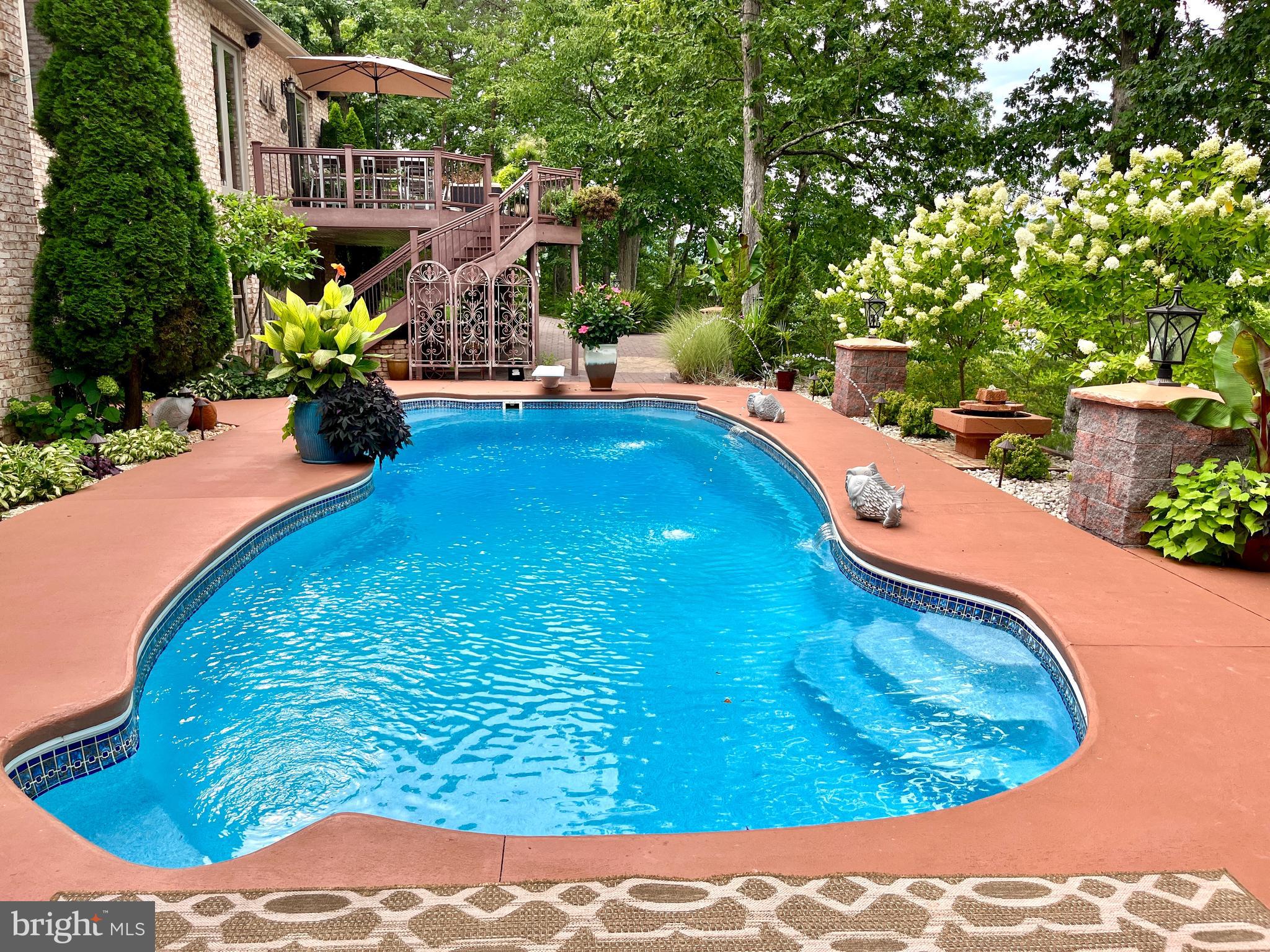 LAKEWOOD - Residential