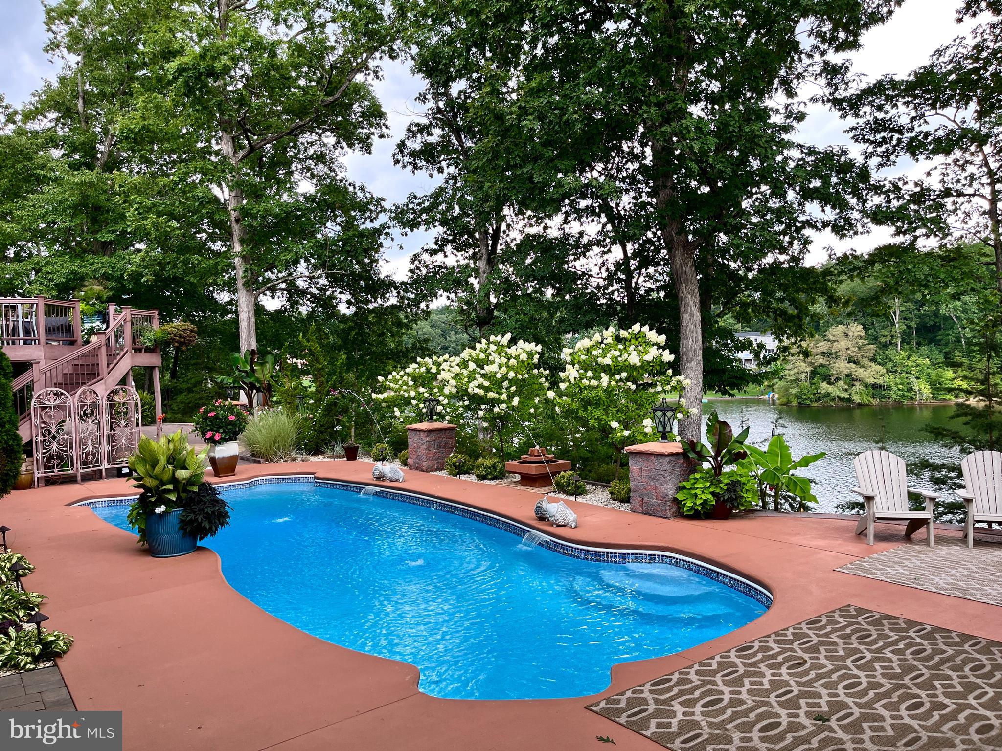 LAKEWOOD - Residential