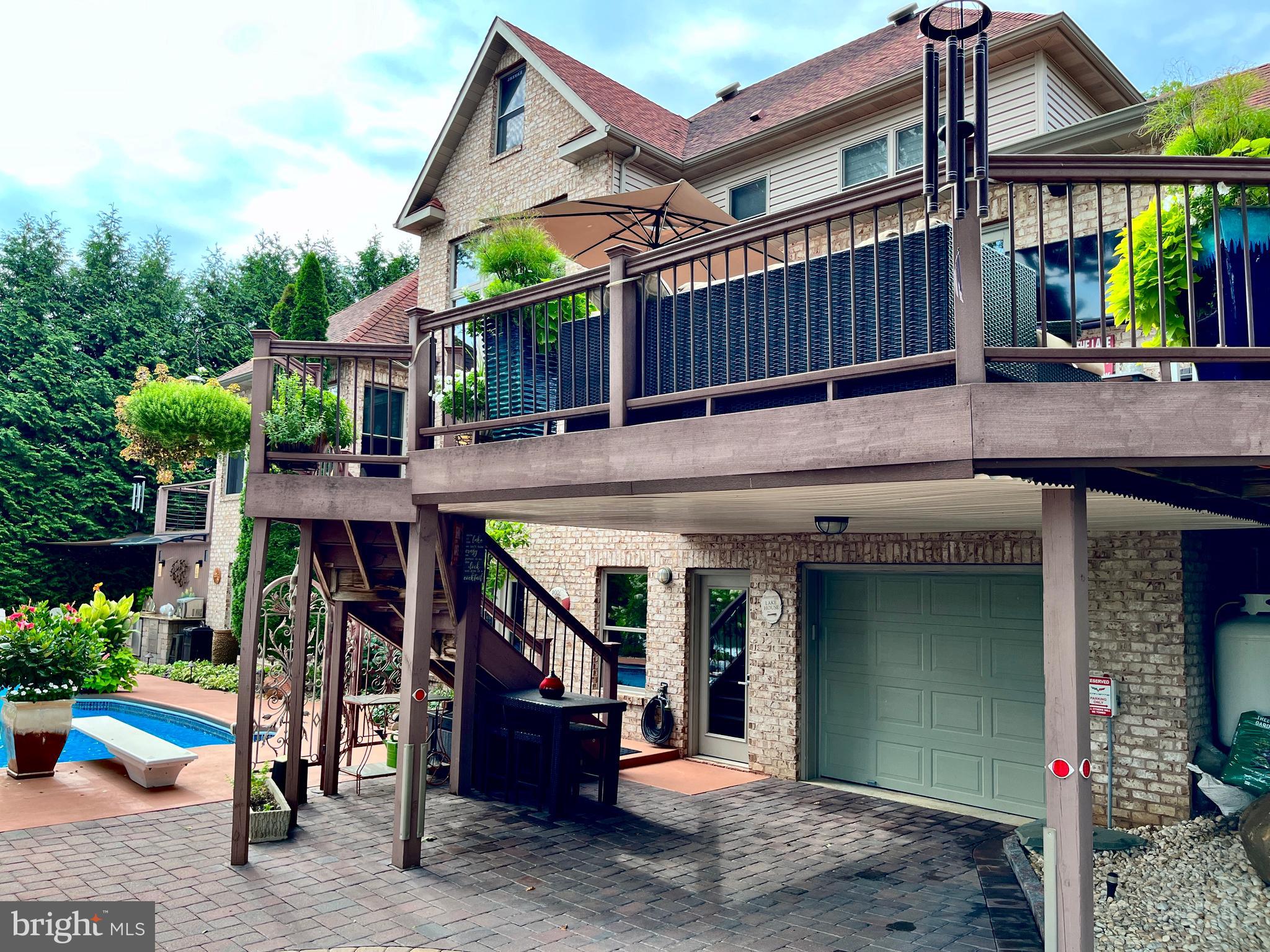 LAKEWOOD - Residential