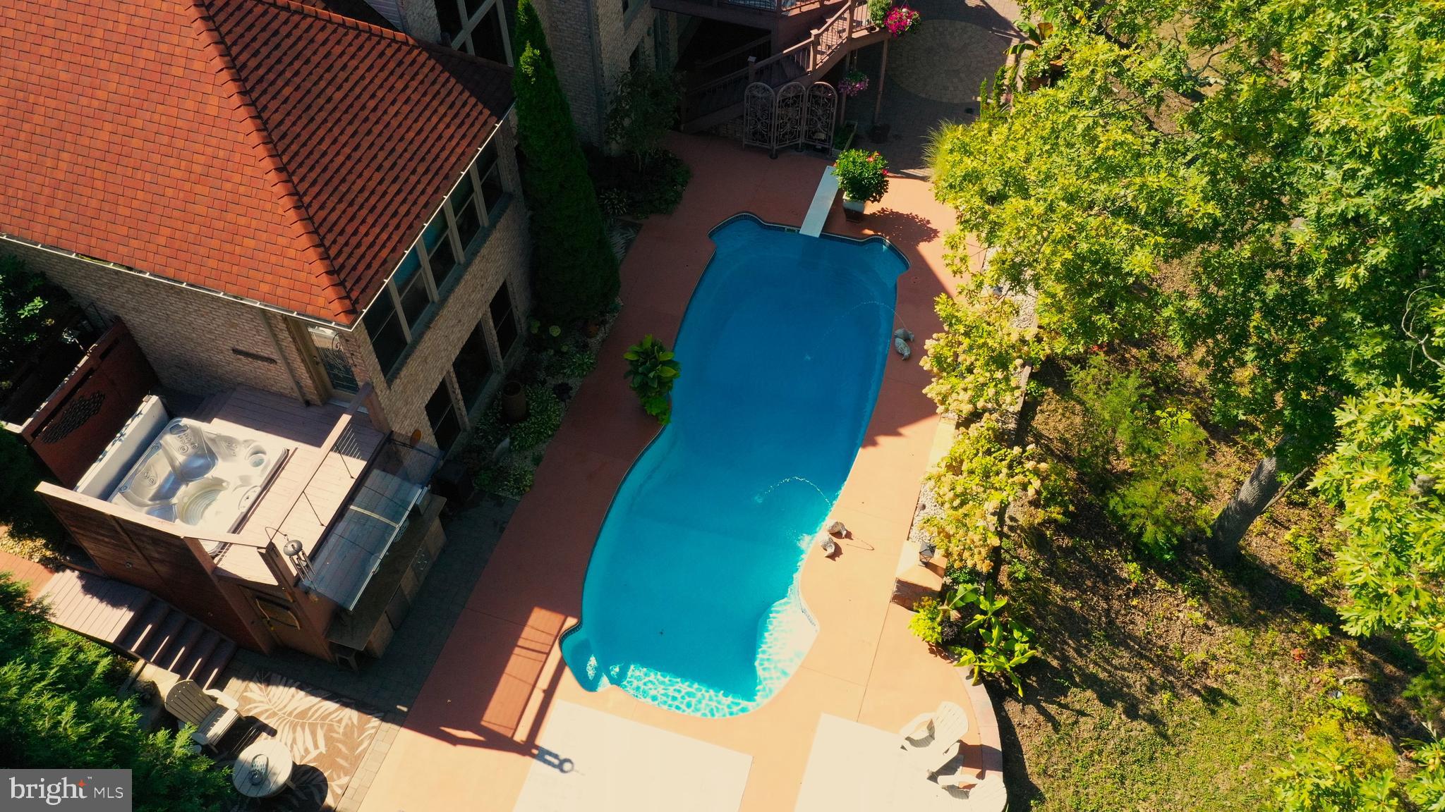 LAKEWOOD - Residential