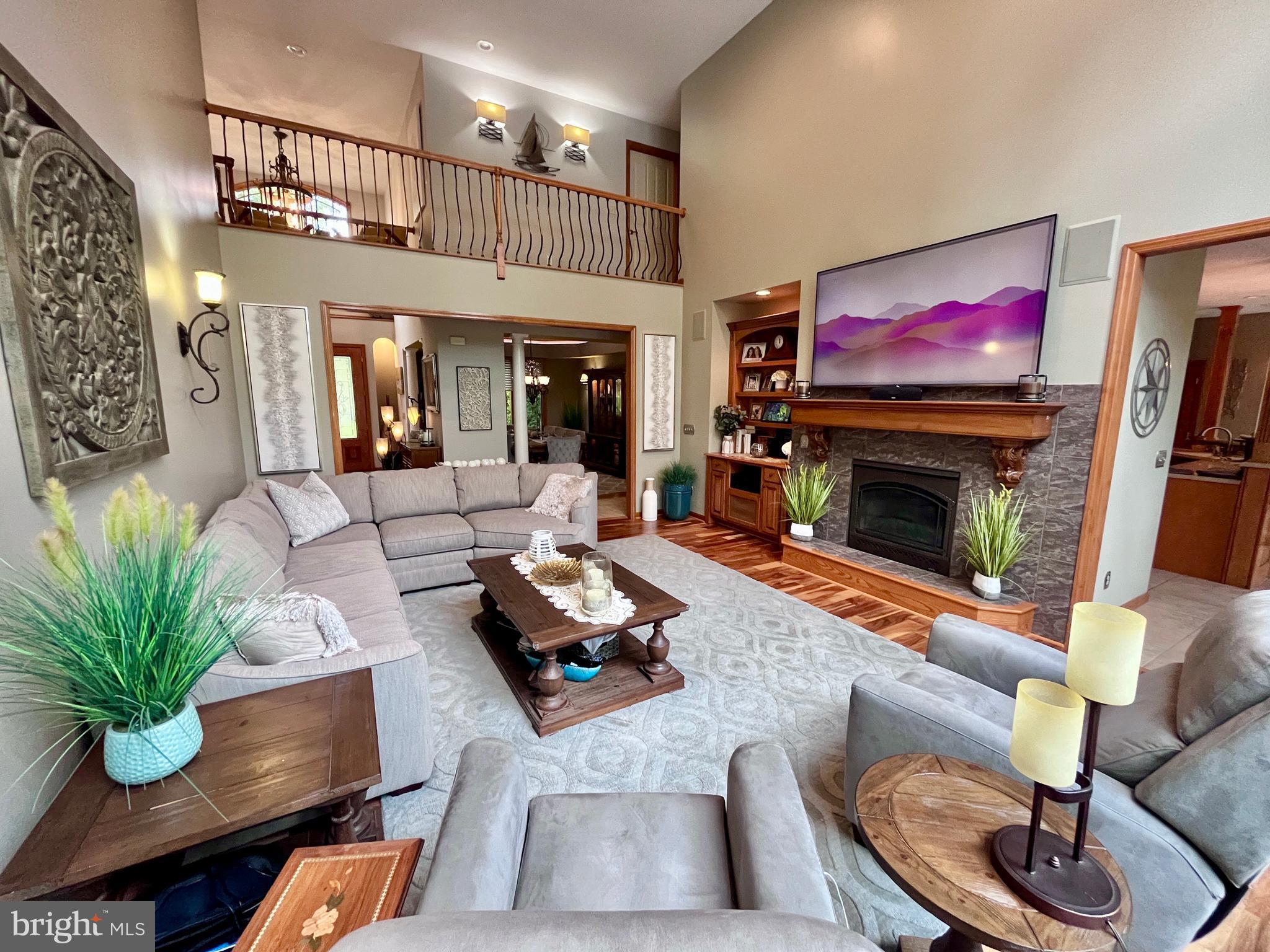 LAKEWOOD - Residential