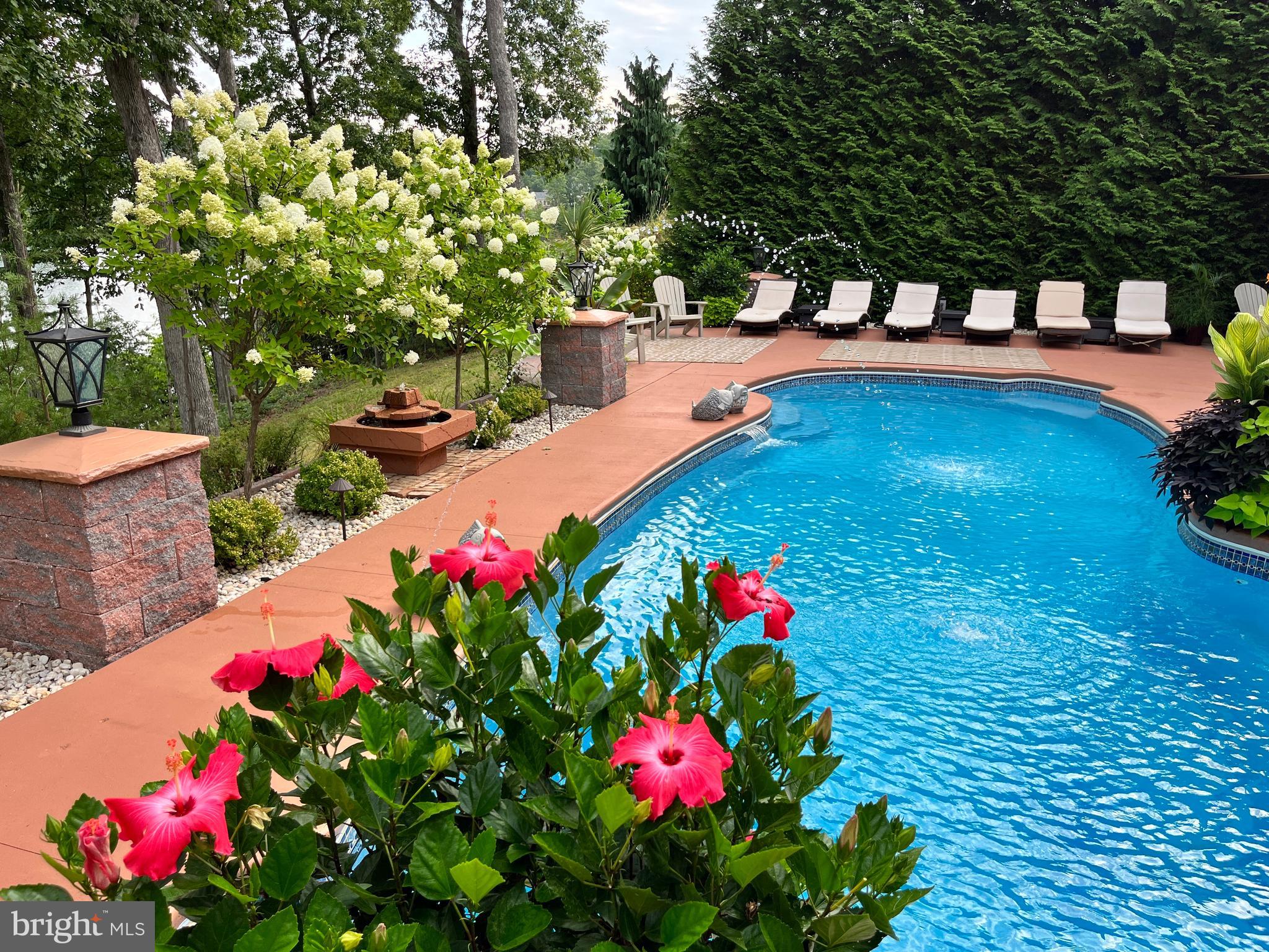 LAKEWOOD - Residential