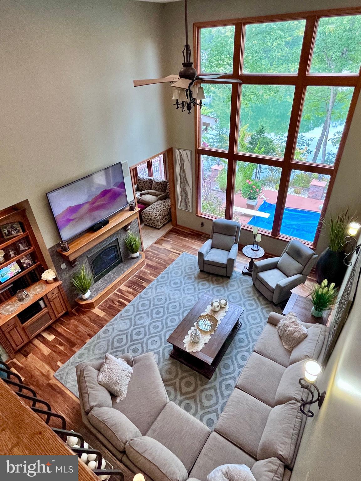 LAKEWOOD - Residential