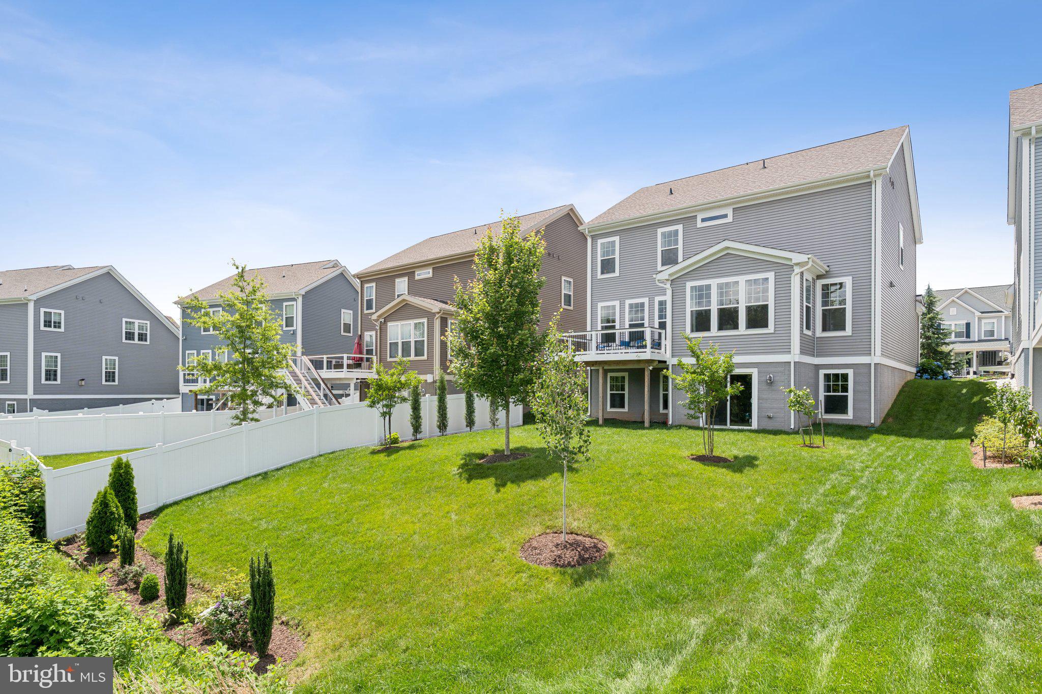 509 FOXGLOVE WAY