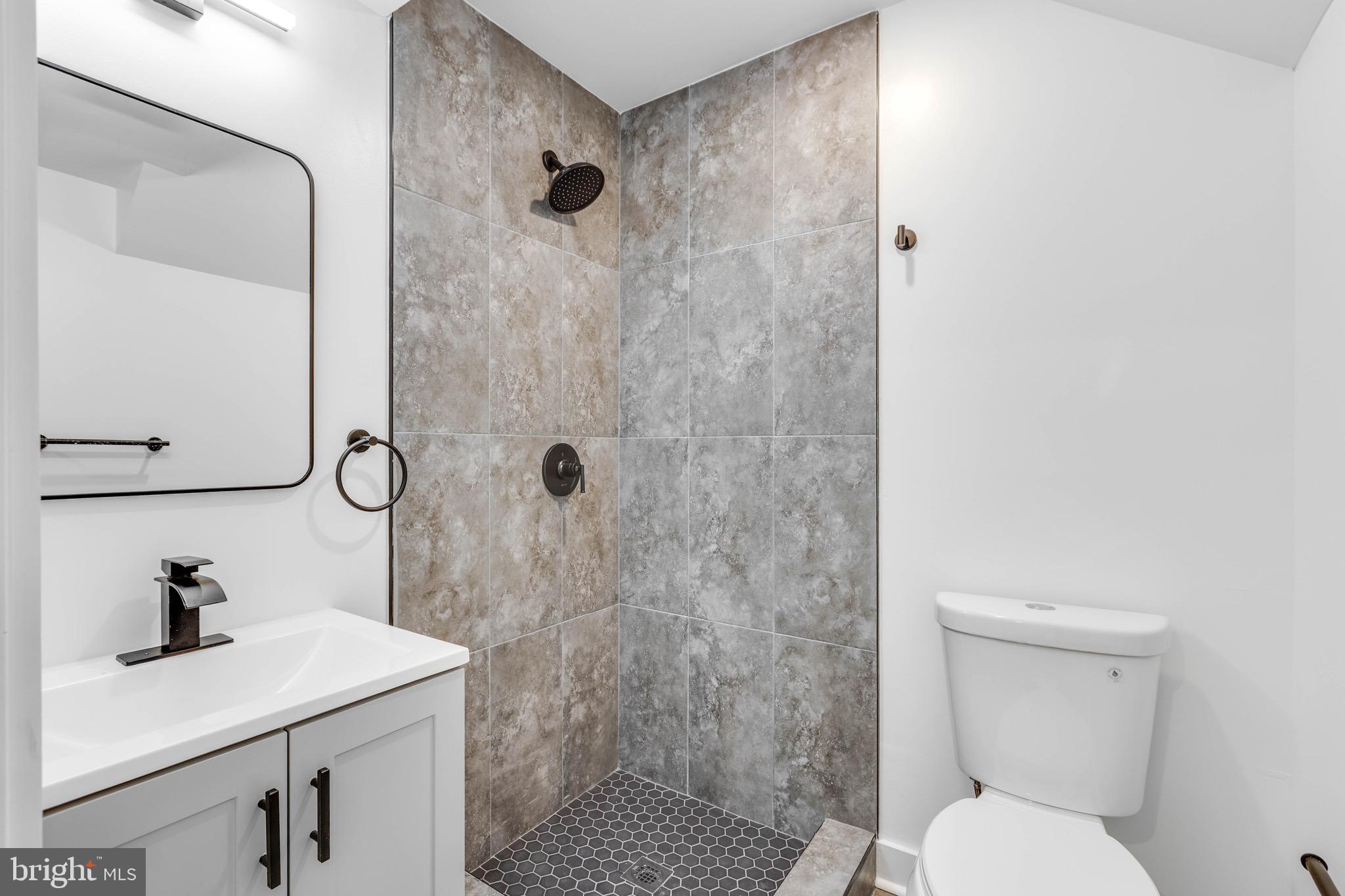 TEMPLE UNIVERSITY - Residential Lease