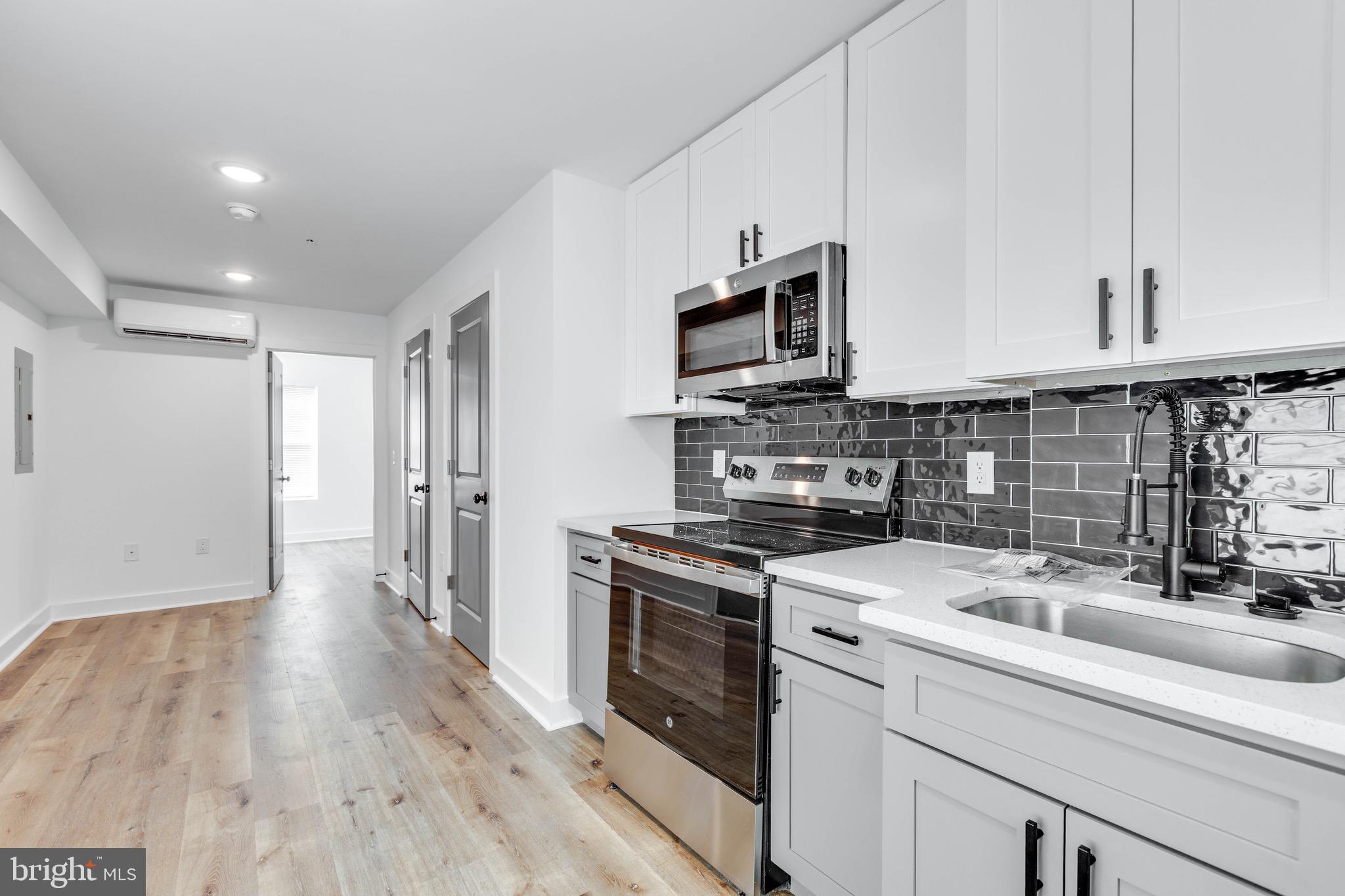 TEMPLE UNIVERSITY - Residential Lease