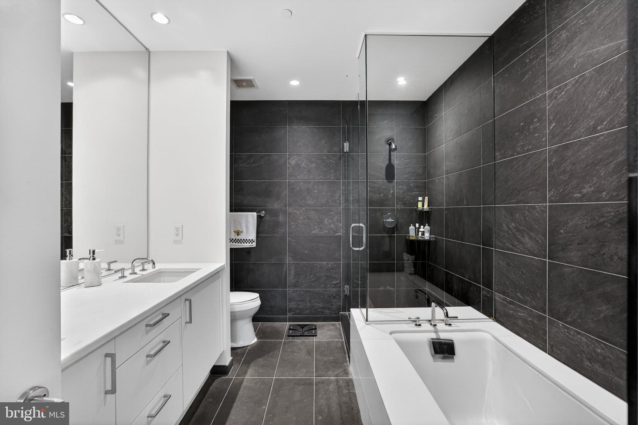 1177 22ND STREET NW 2M