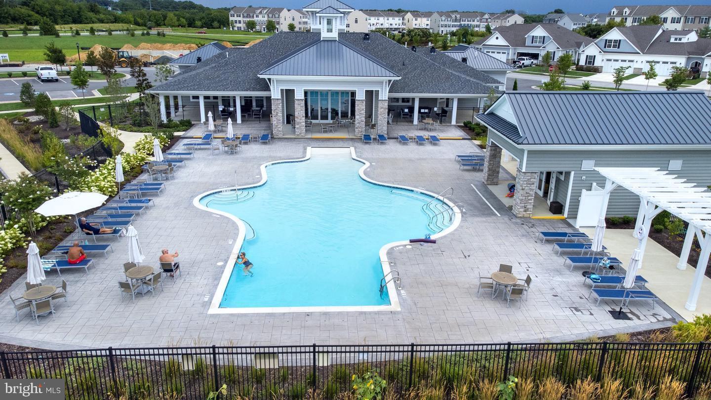 BAY BRIDGE COVE - Residential