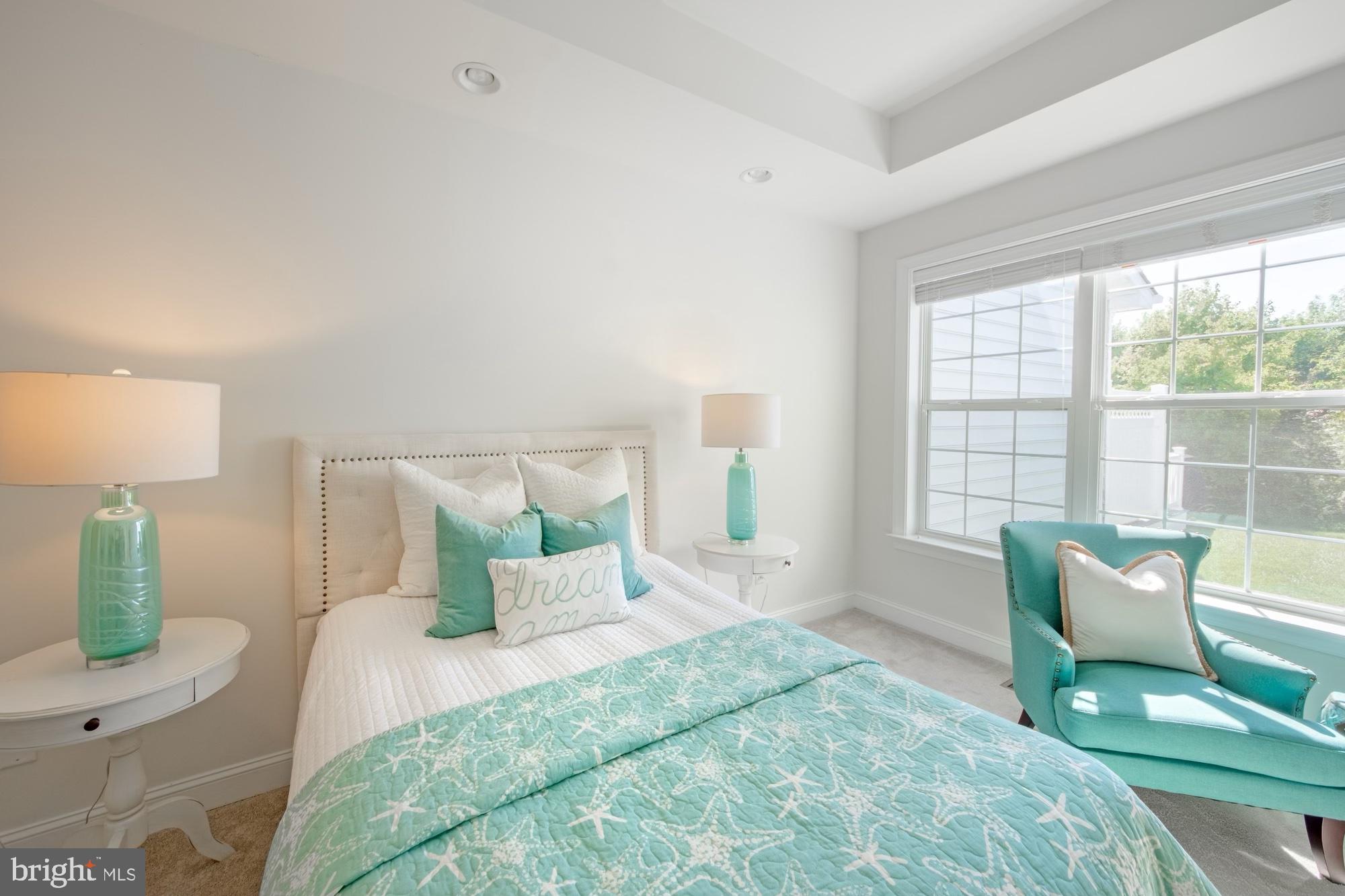 BAY BRIDGE COVE - Residential