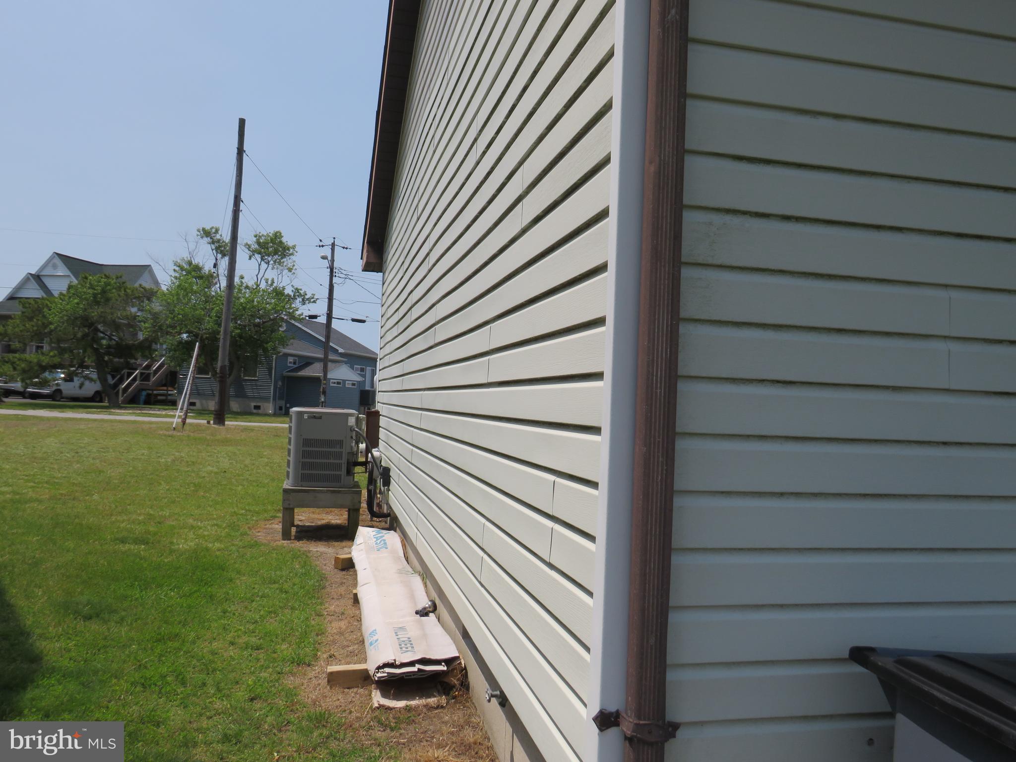 LANDON'S COVE - Residential