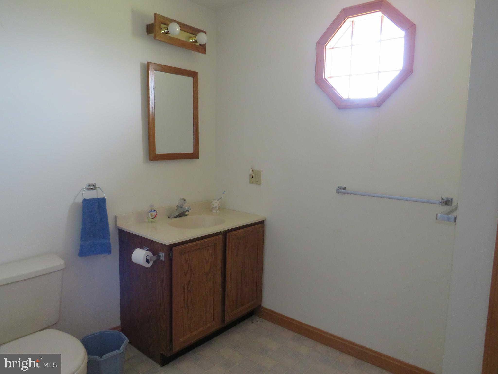 LANDON'S COVE - Residential